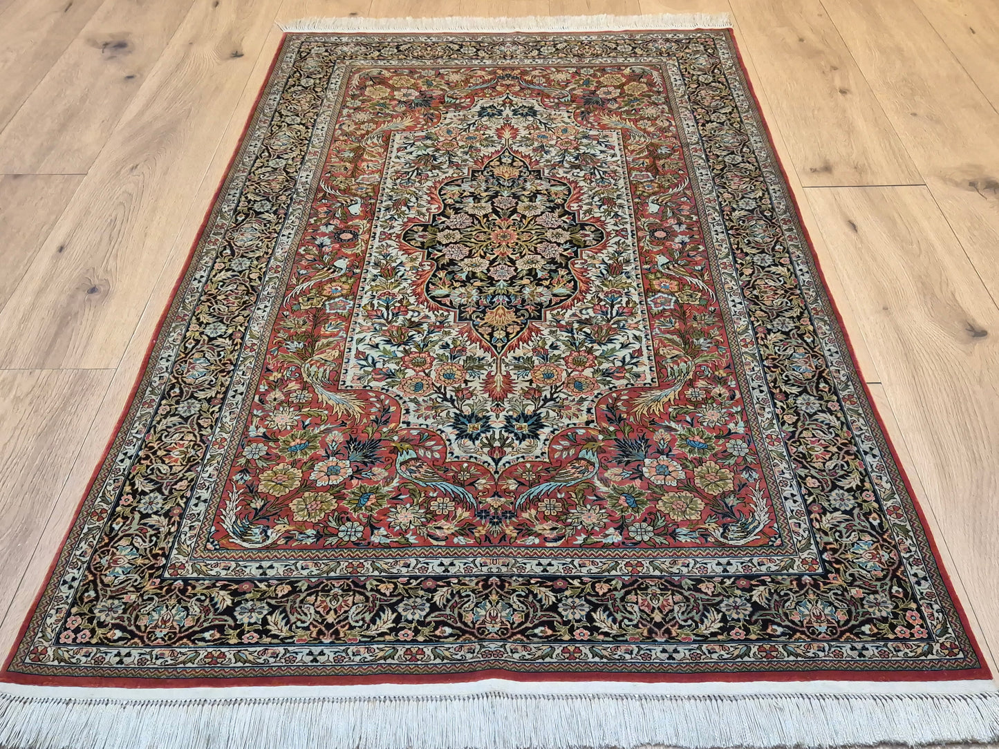 Hereke Teppich Seide auf Seide floral fein handgeknüpft