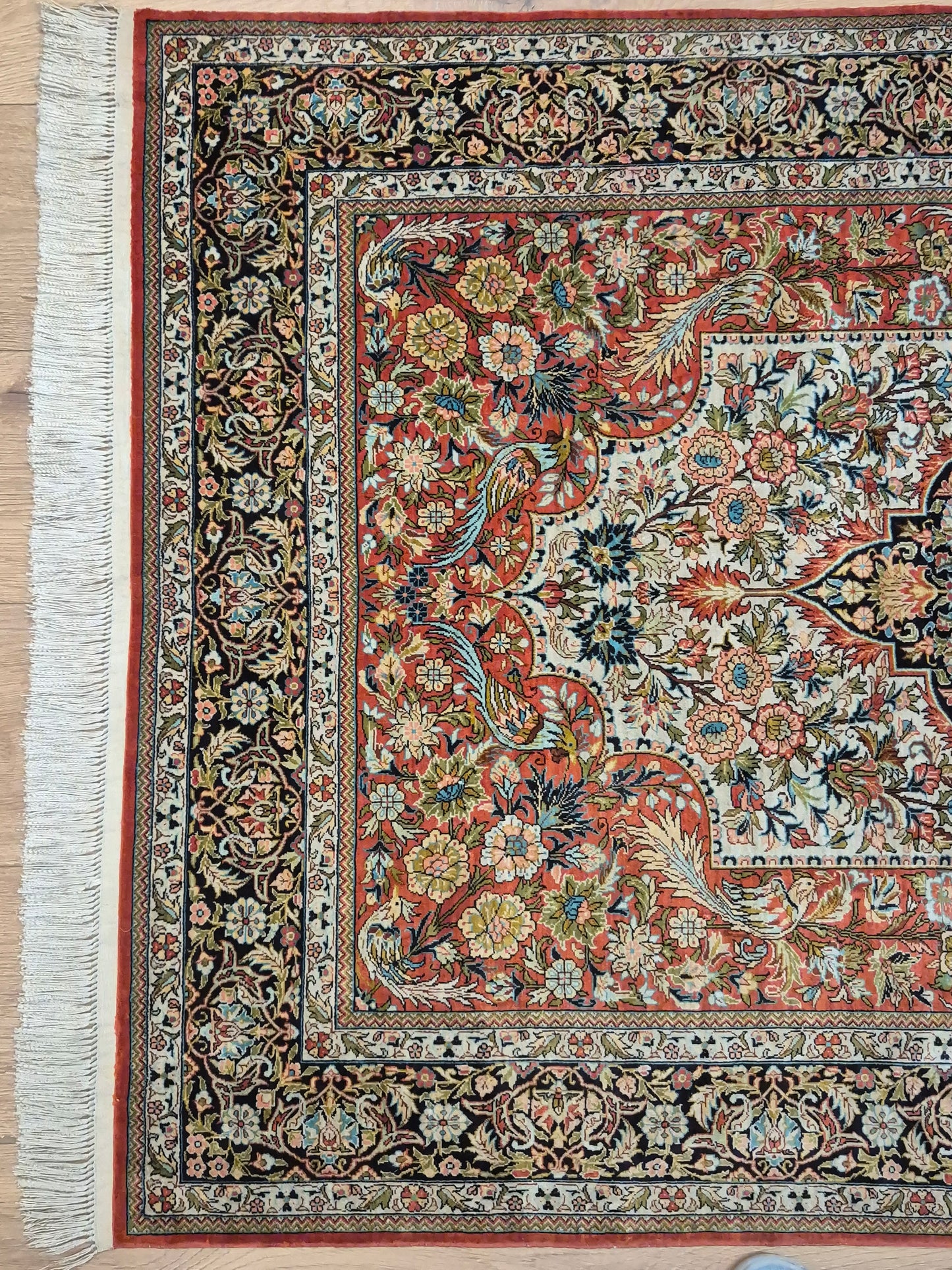 Hereke Teppich Seide auf Seide floral fein handgeknüpft