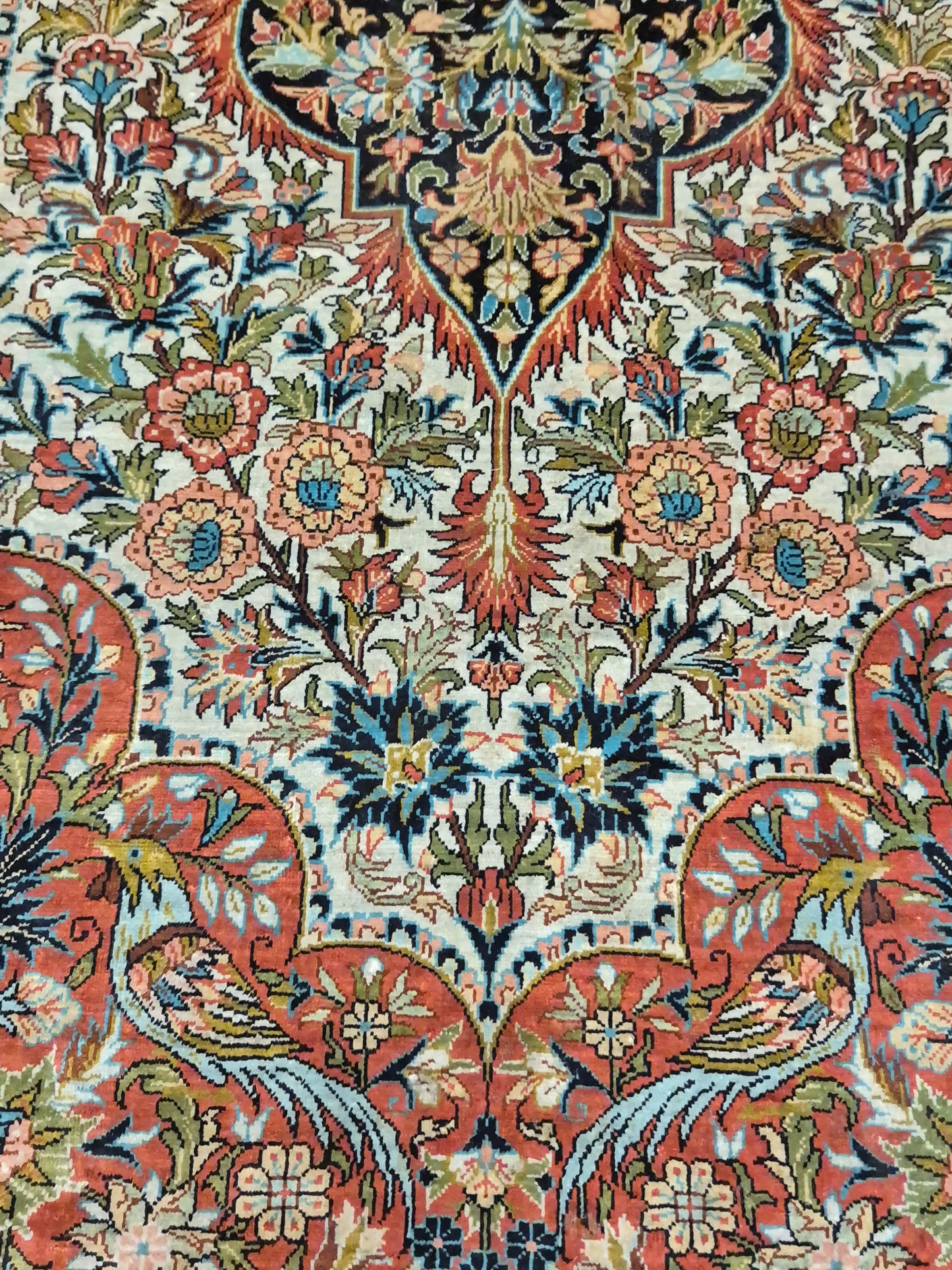 Hereke Teppich Seide auf Seide floral fein handgeknüpft