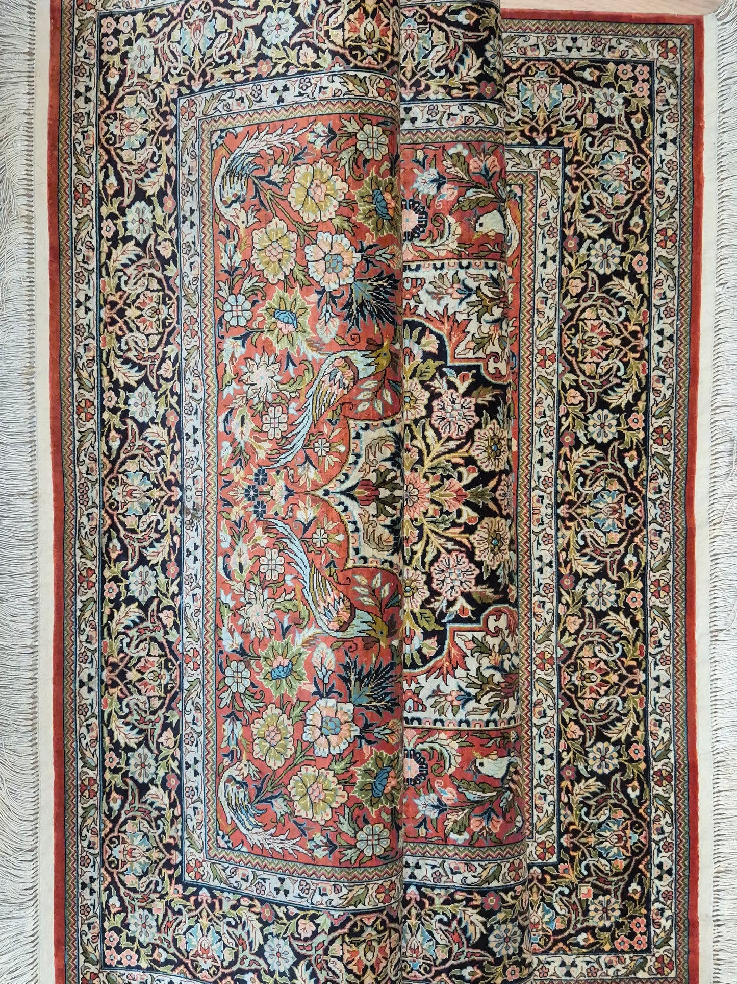 Hereke Teppich Seide auf Seide floral fein handgeknüpft