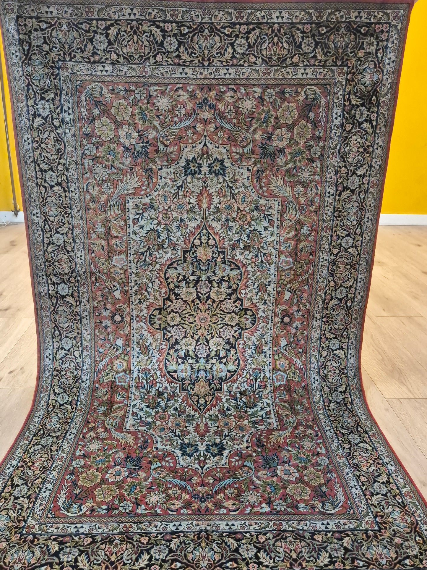 Hereke Teppich Seide auf Seide floral fein handgeknüpft