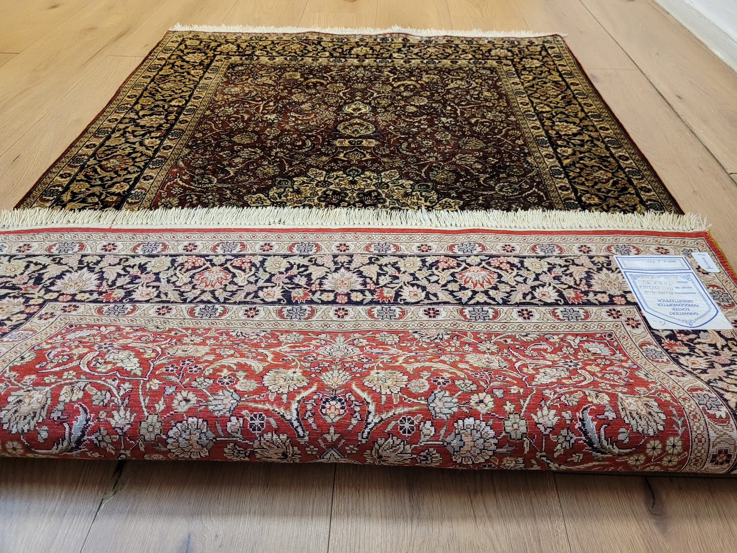 Hereke Teppich Seide auf Seide Medaillon feine Knüpfung