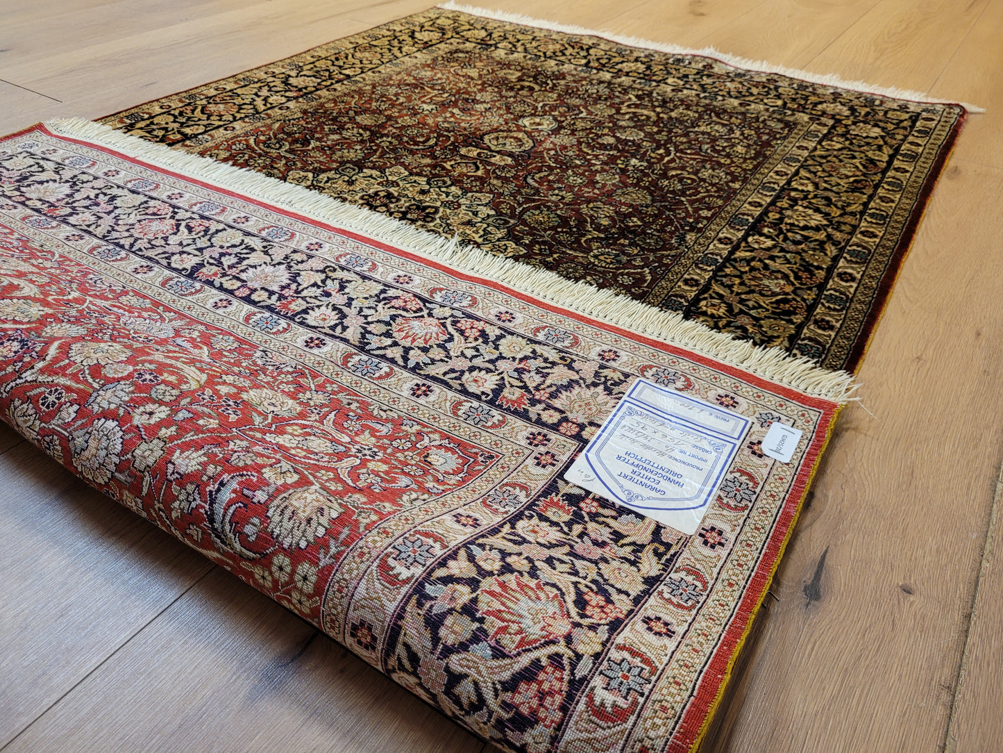 Hereke Teppich Seide auf Seide Medaillon feine Knüpfung