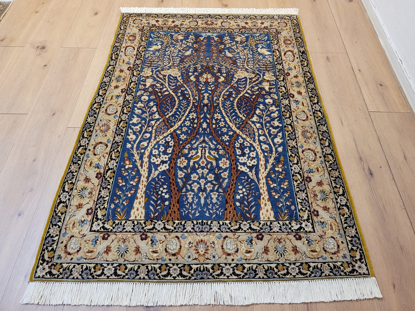 Isfahan Teppich Korkwolle mit Seide feine Knüpfung Baum des Lebens