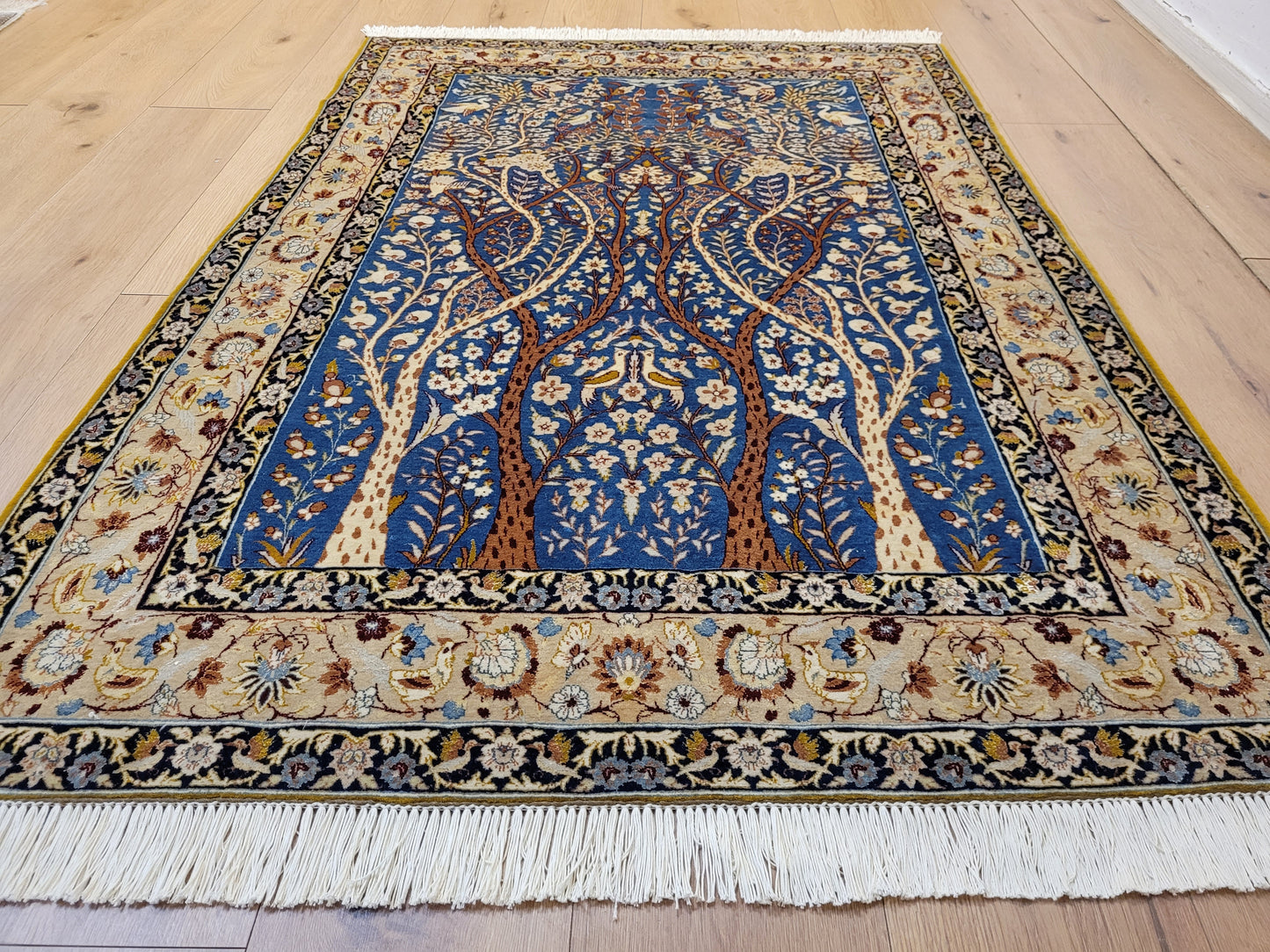 Isfahan Teppich Korkwolle mit Seide feine Knüpfung Baum des Lebens