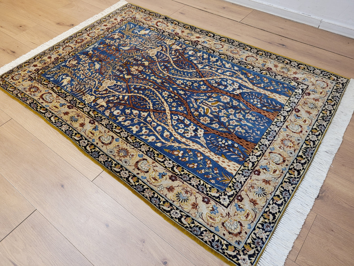 Isfahan Teppich Korkwolle mit Seide feine Knüpfung Baum des Lebens