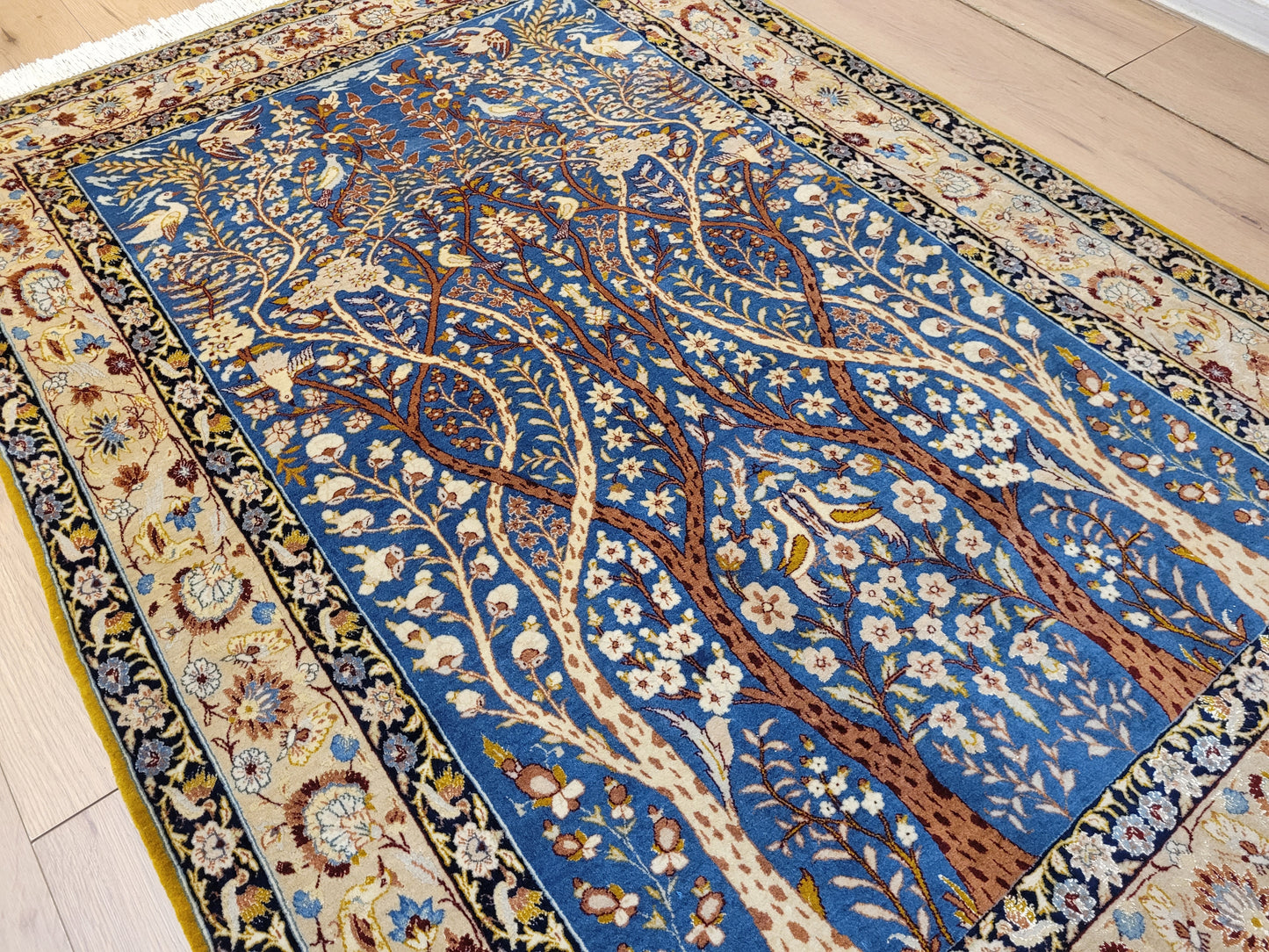 Isfahan Teppich Korkwolle mit Seide feine Knüpfung Baum des Lebens