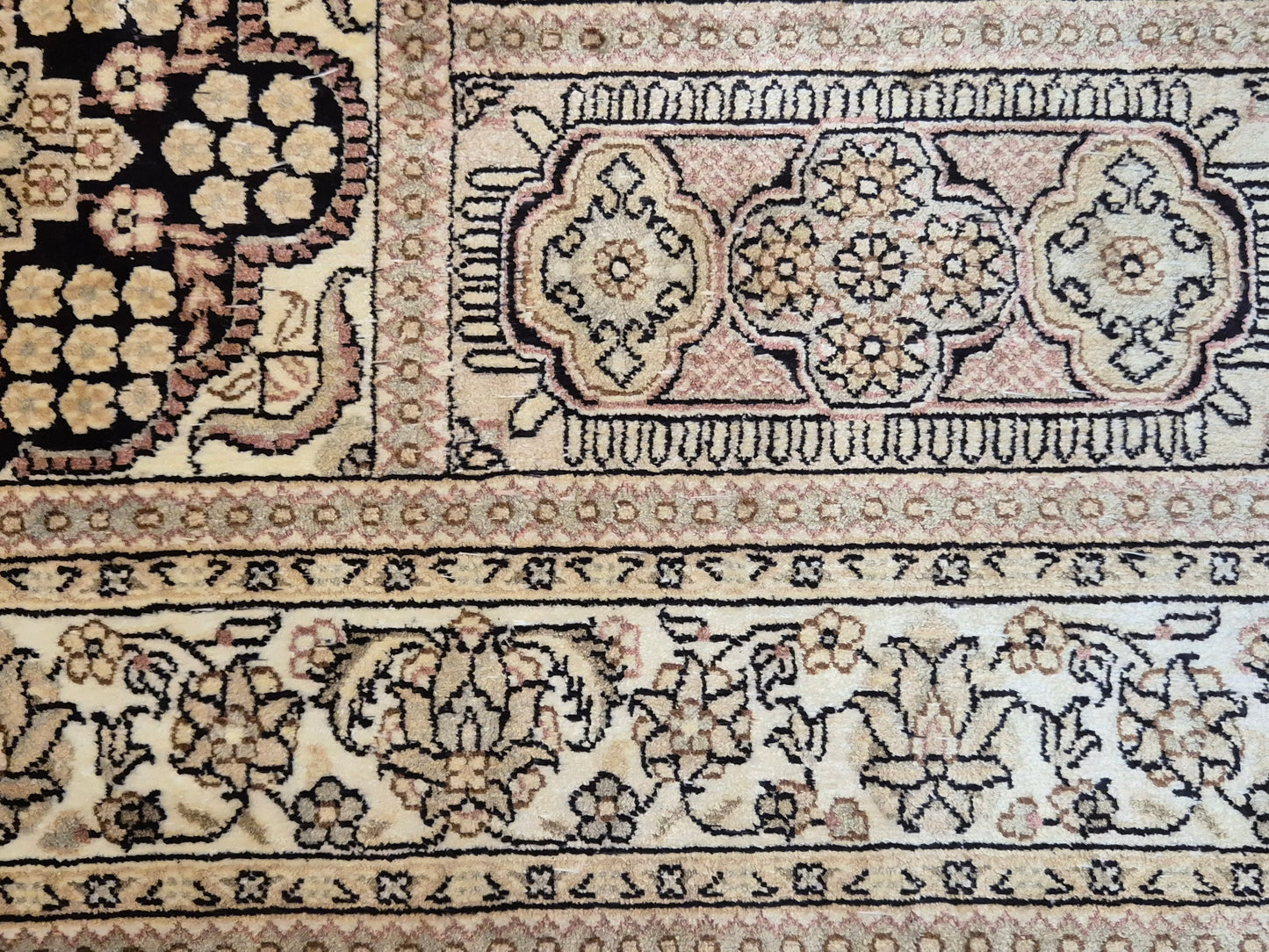 Hereke Teppich Seide auf Seide Gartenmotiv fein handgeknüpft