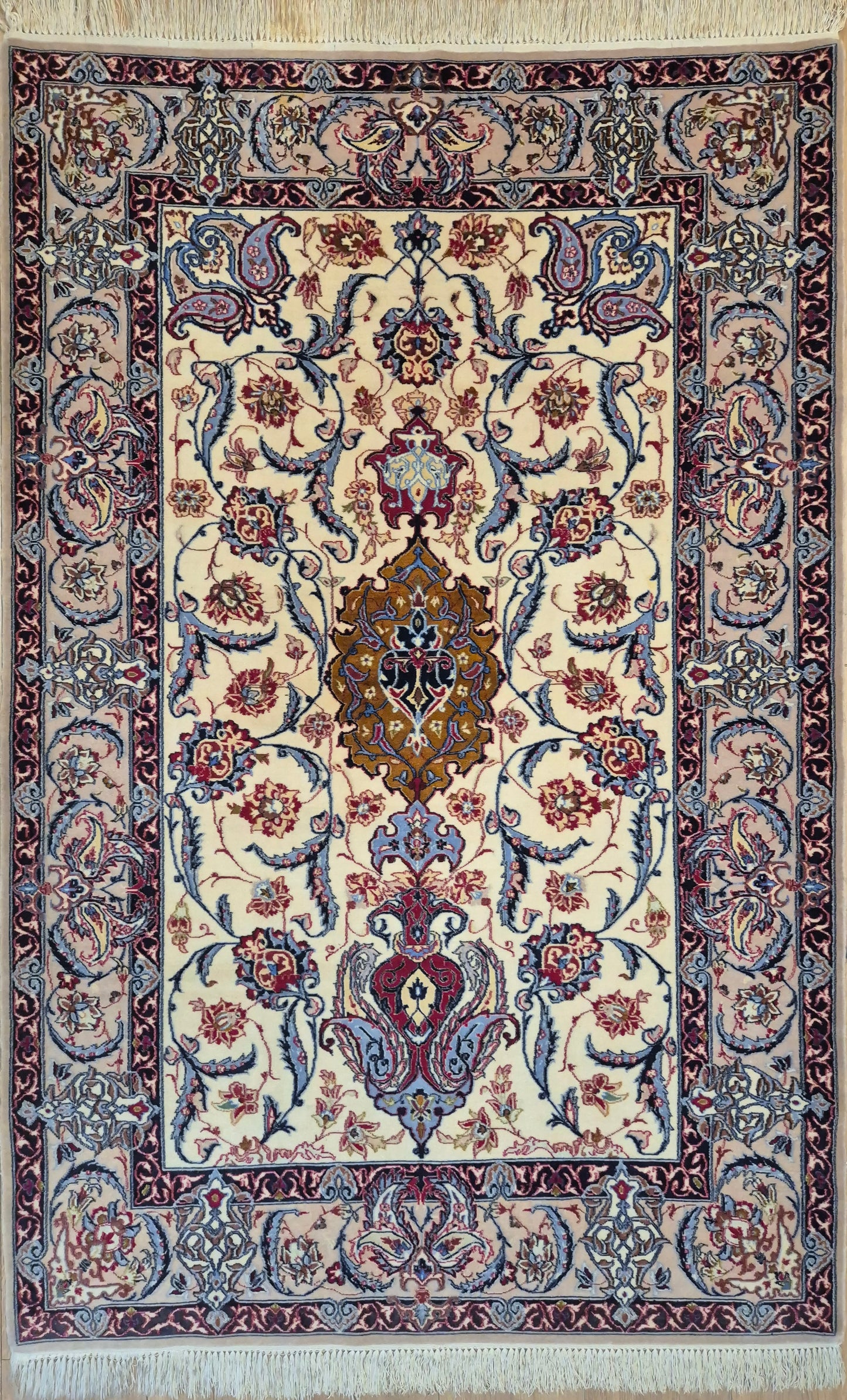 Isfahan Teppich Korkwolle auf Seide Medaillon fein handgeknüpft