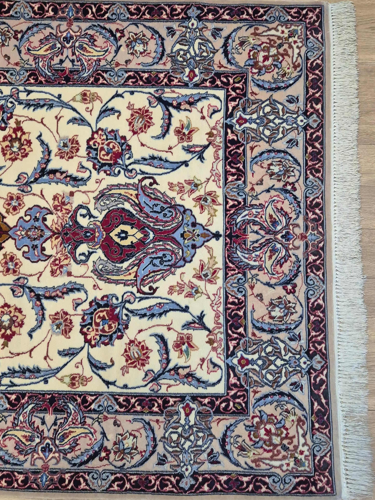 Isfahan Teppich Korkwolle auf Seide Medaillon fein handgeknüpft