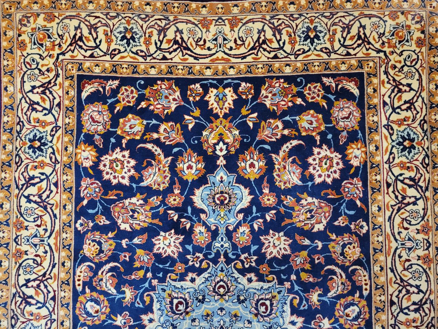 Isfahan Teppich Korkwolle mit Seide feine Knüpfung Medaillon