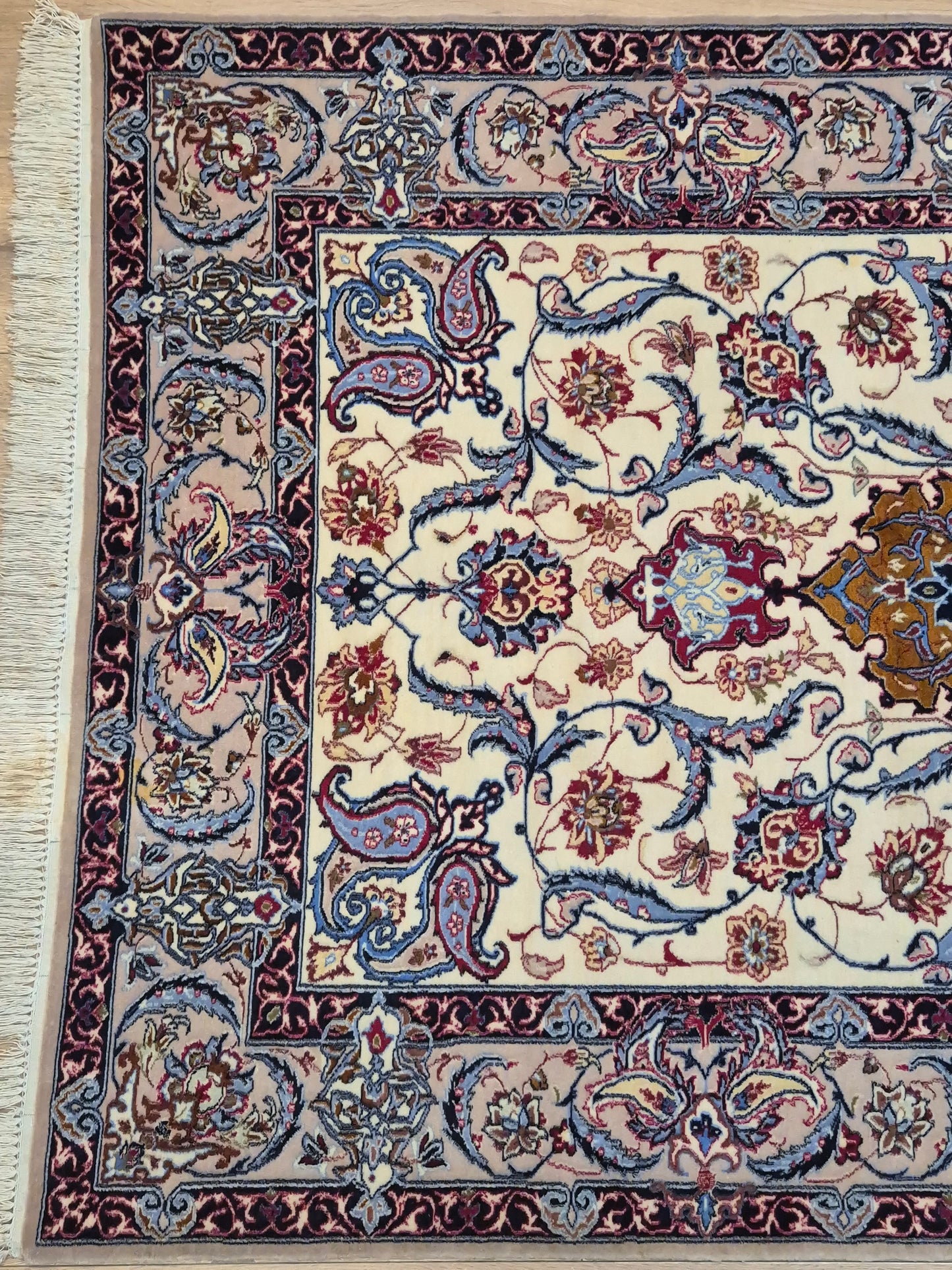 Isfahan Teppich Korkwolle auf Seide Medaillon fein handgeknüpft