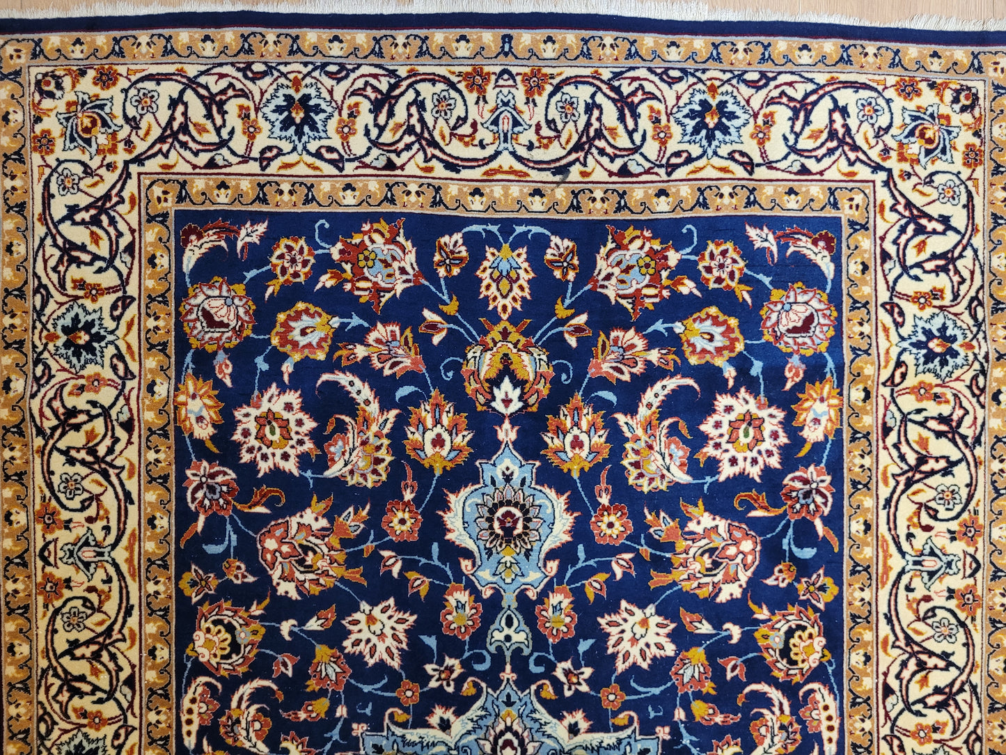 Isfahan Teppich Korkwolle mit Seide feine Knüpfung Medaillon