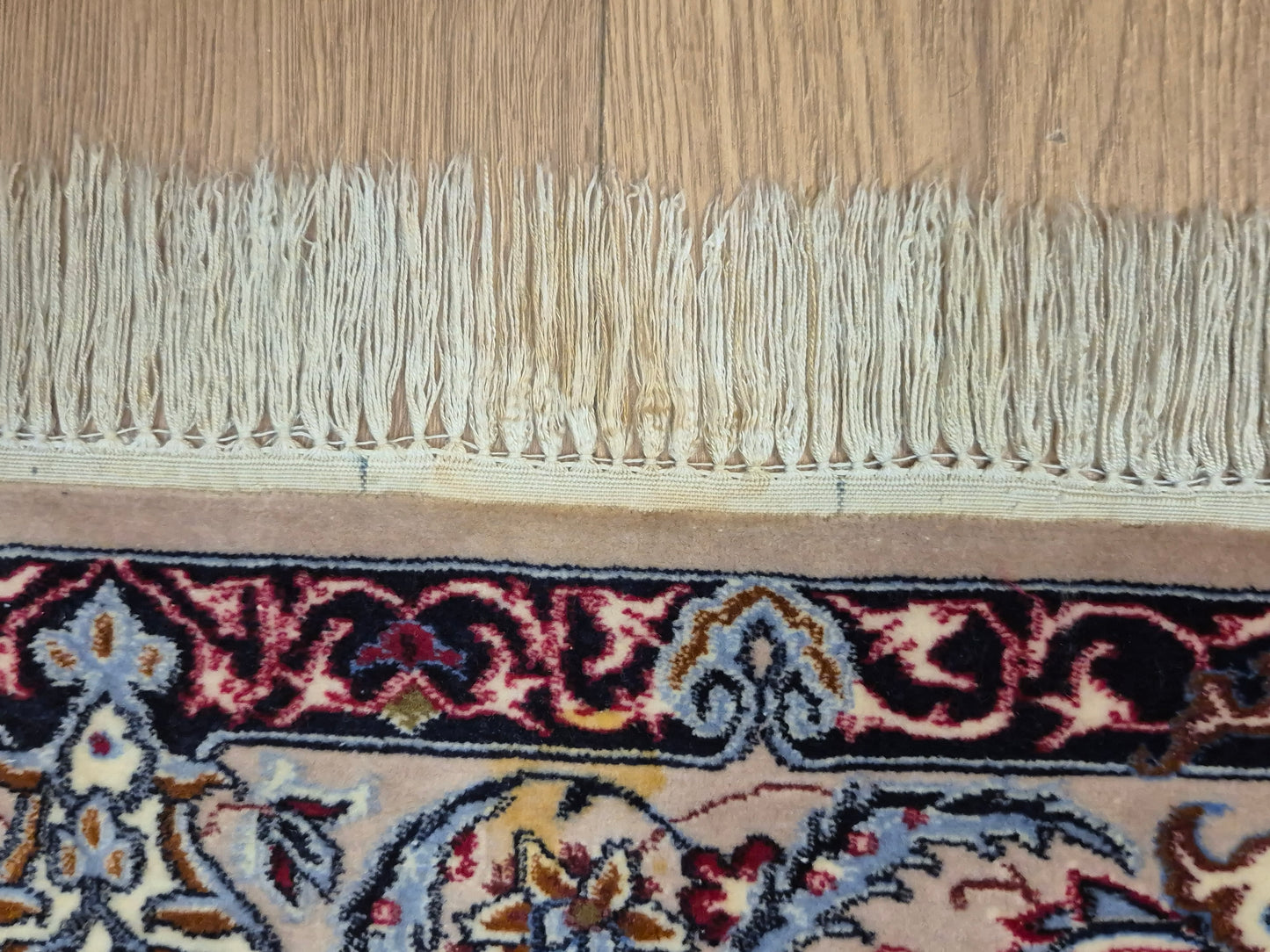 Isfahan Teppich Korkwolle auf Seide Medaillon fein handgeknüpft