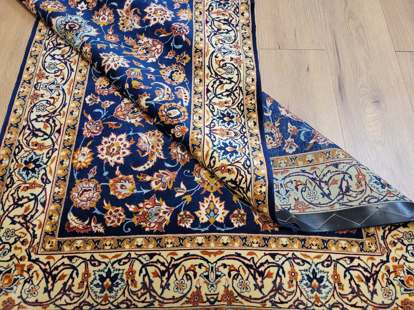 Isfahan Teppich Korkwolle mit Seide feine Knüpfung Medaillon