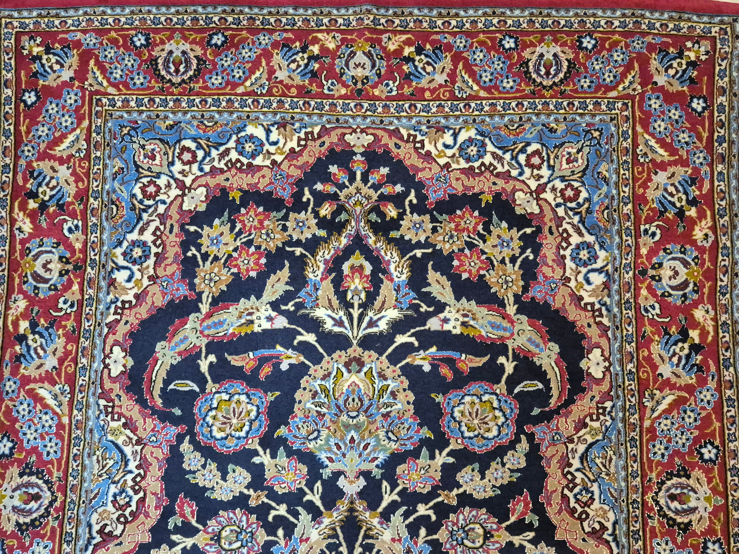 Isfahan Teppich Korkwolle mit Seide auf Seide dunkelblau rot fein