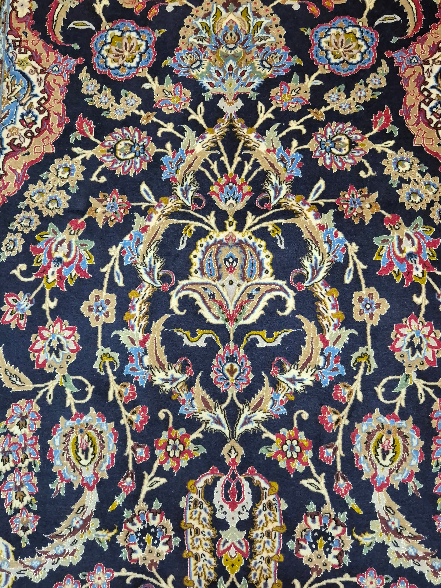 Isfahan Teppich Korkwolle mit Seide auf Seide dunkelblau rot fein