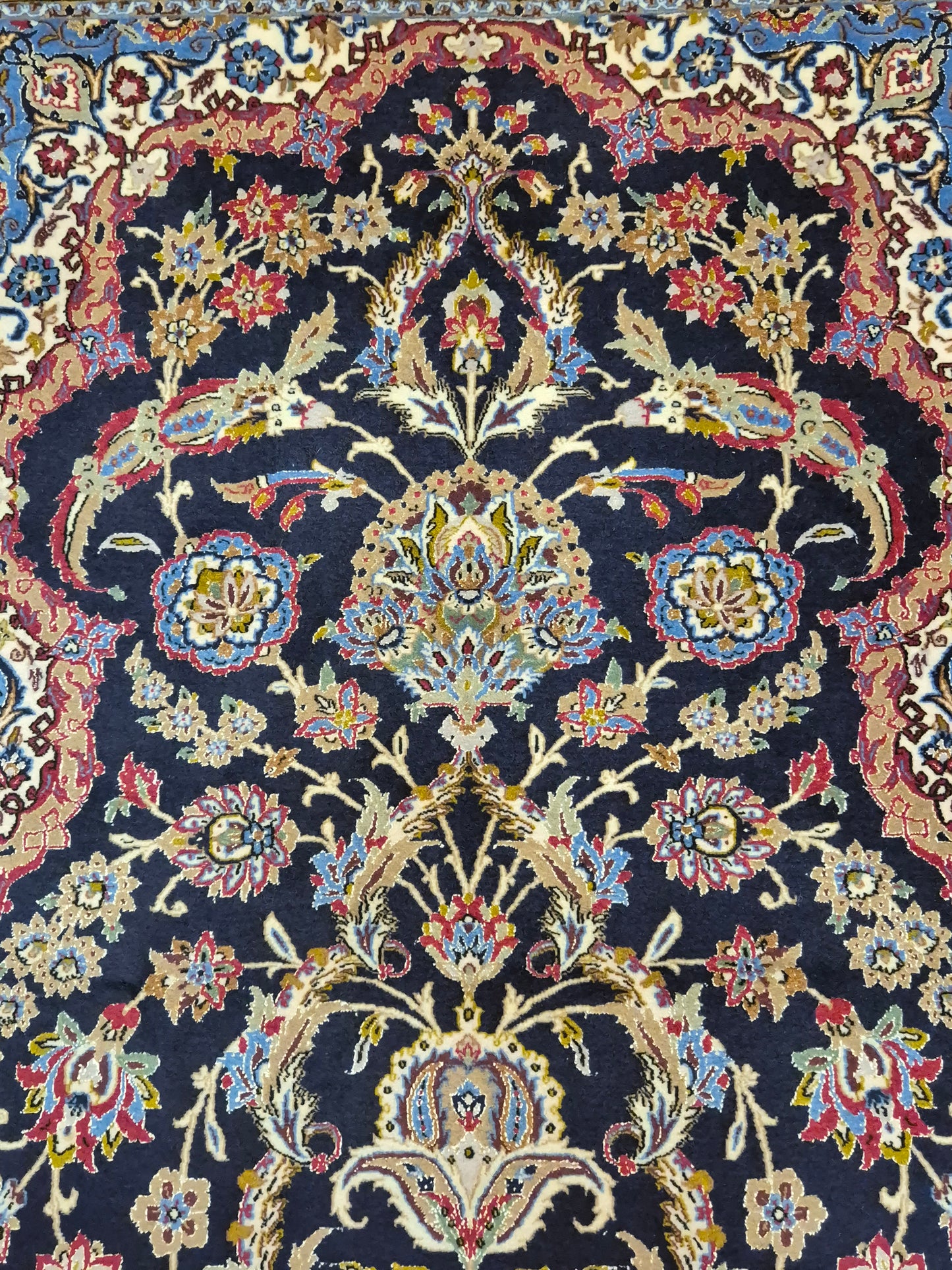 Isfahan Teppich Korkwolle mit Seide auf Seide dunkelblau rot fein