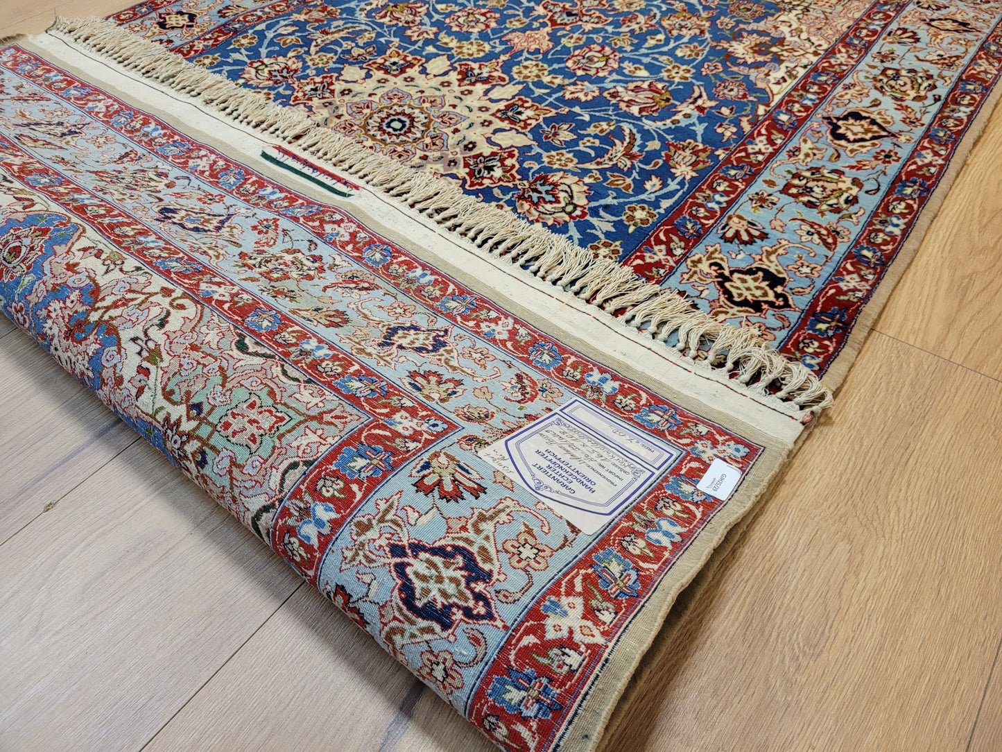 Isfahan Teppich Korkwolle mit Seide feine Knüpfung signiert