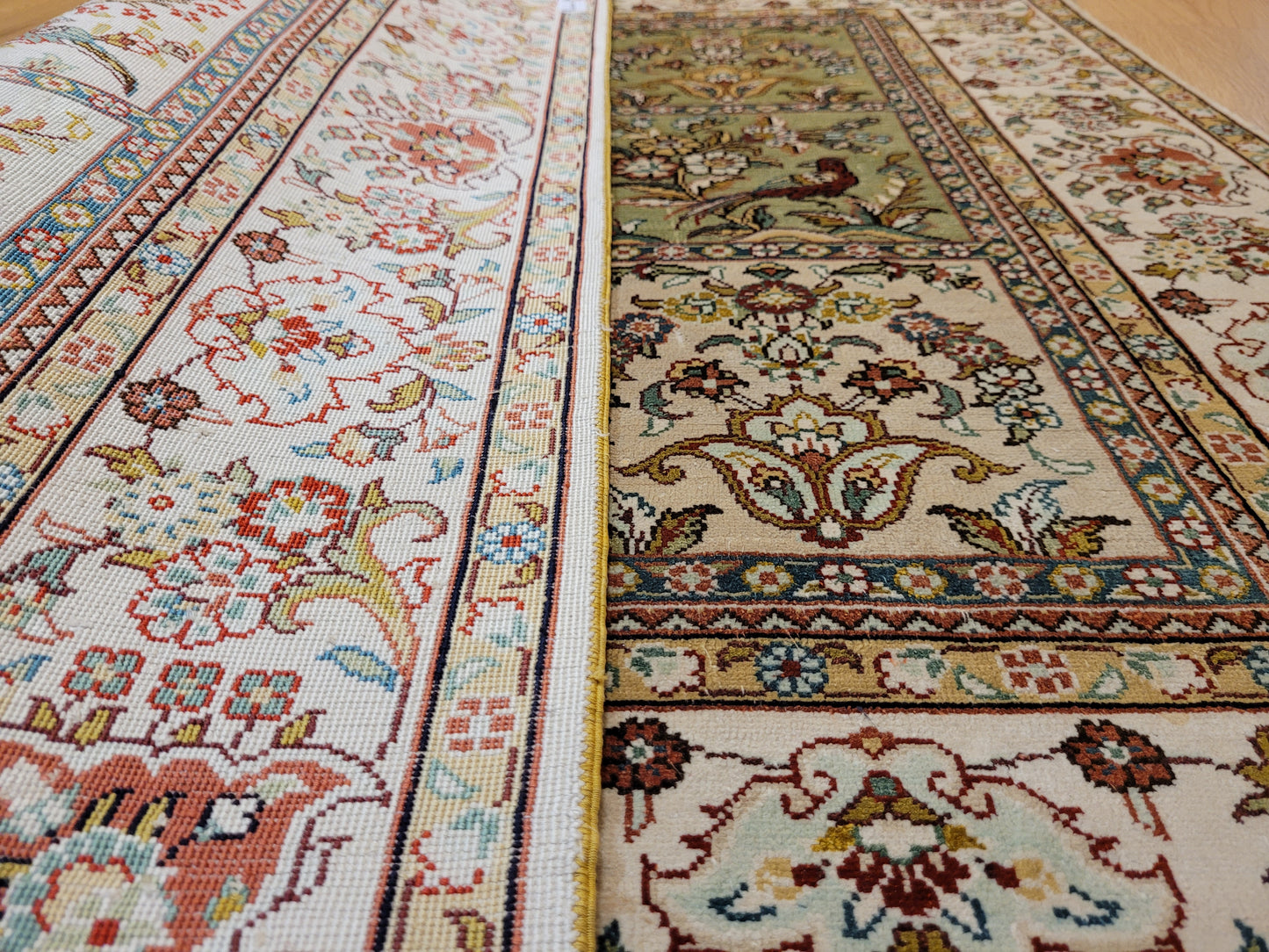 Hereke Teppich Seide auf Seide feine Knüpfung Gartenmotive