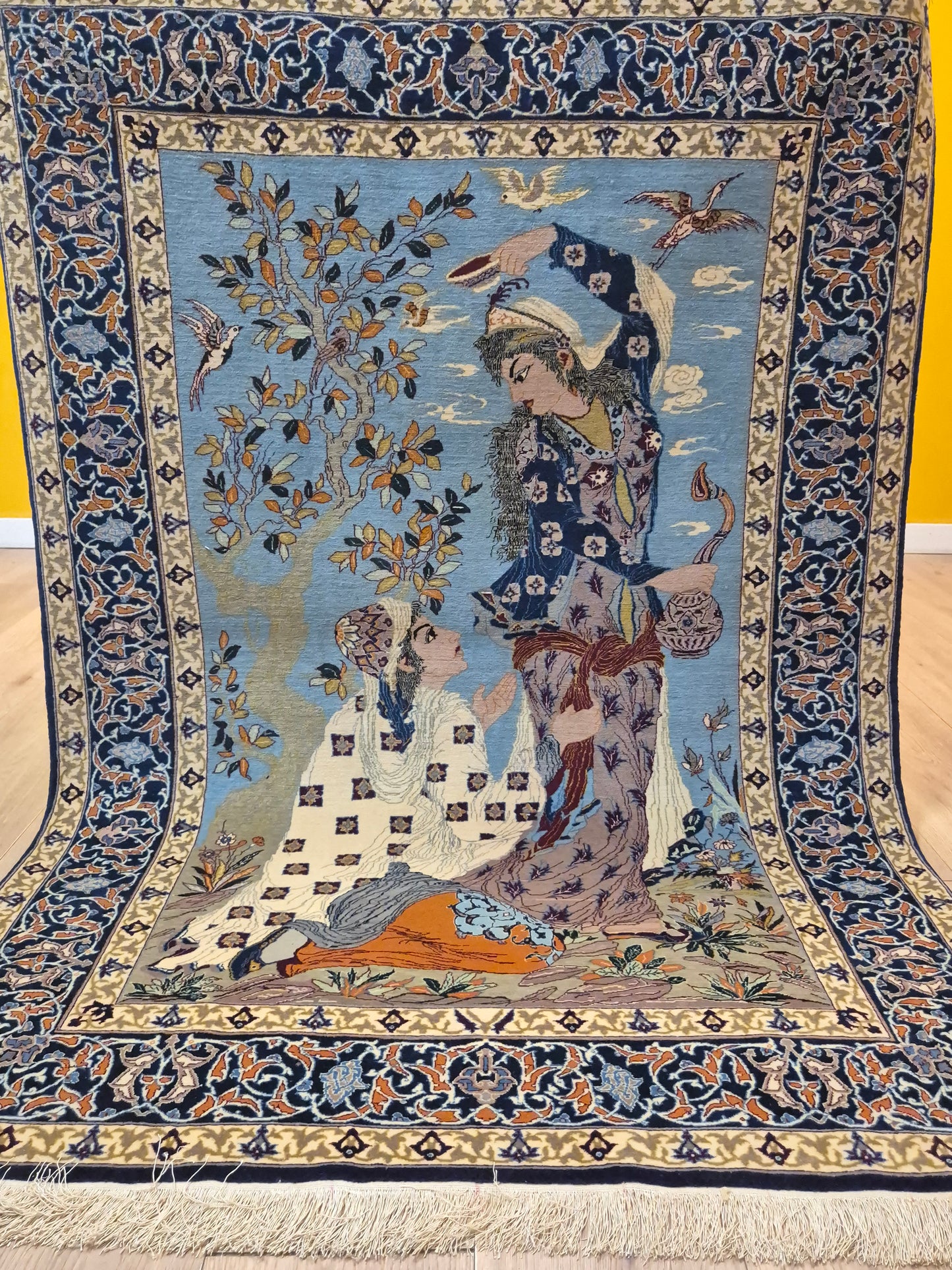 Isfahan Teppich Korkwolle mit Seide auf Seide figürlich