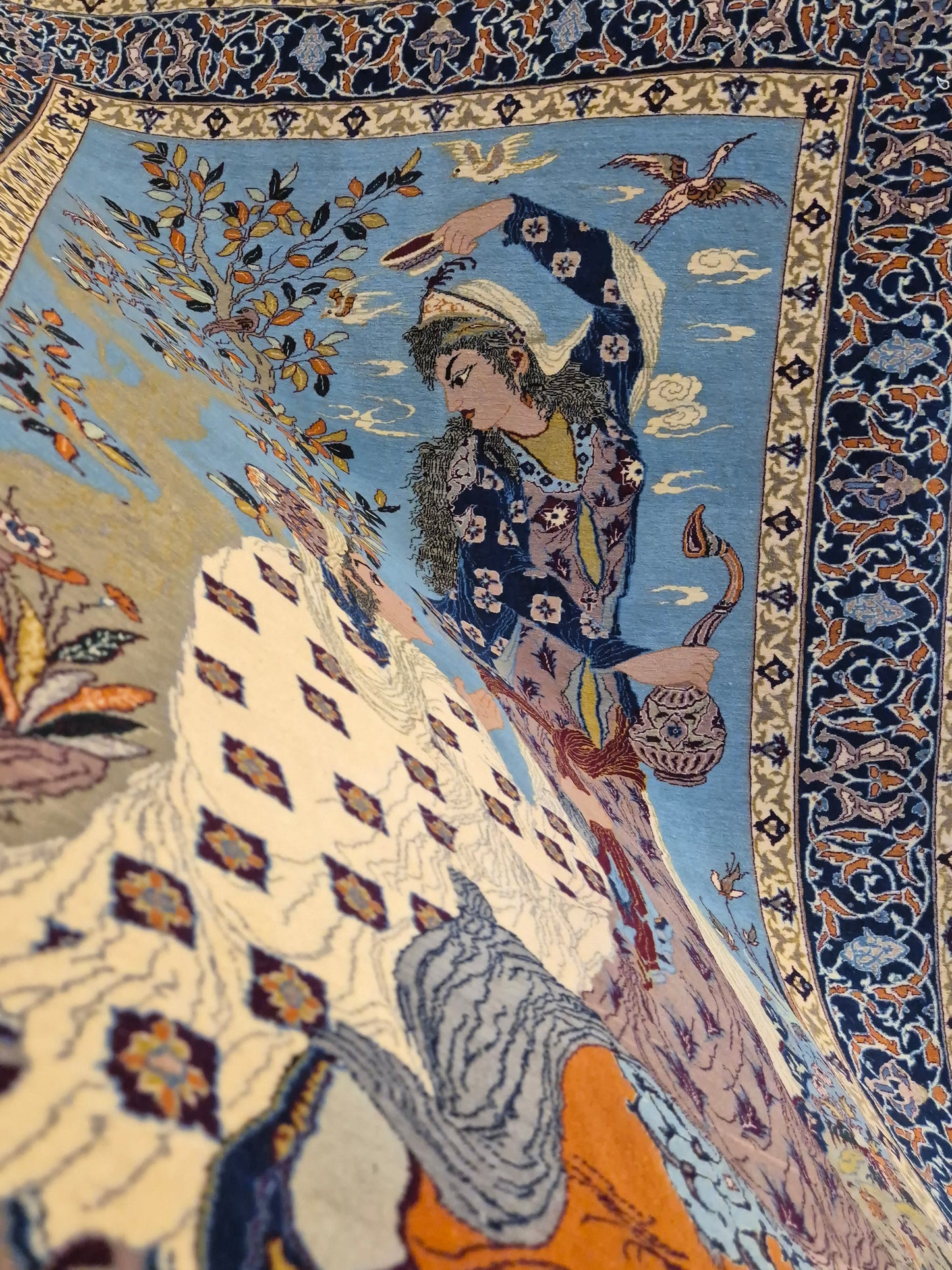 Isfahan Teppich Korkwolle mit Seide auf Seide figürlich