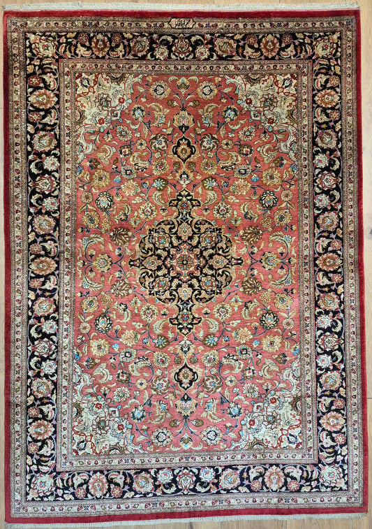 Ghom Teppich Seide auf Seide signiert floral fein