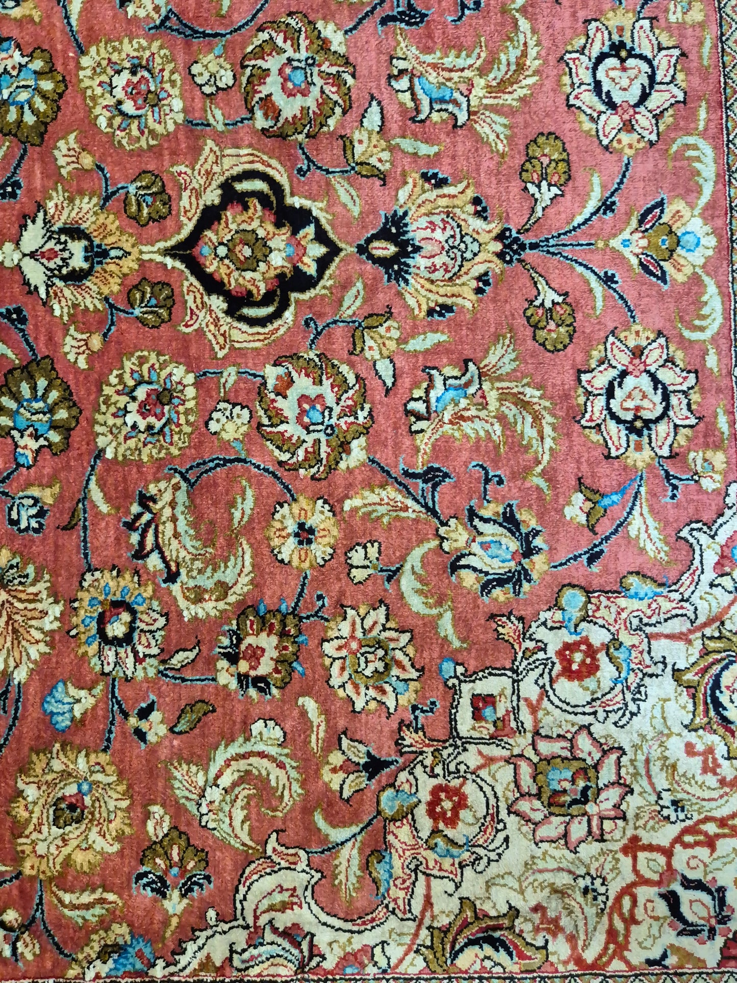 Ghom Teppich Seide auf Seide signiert floral fein