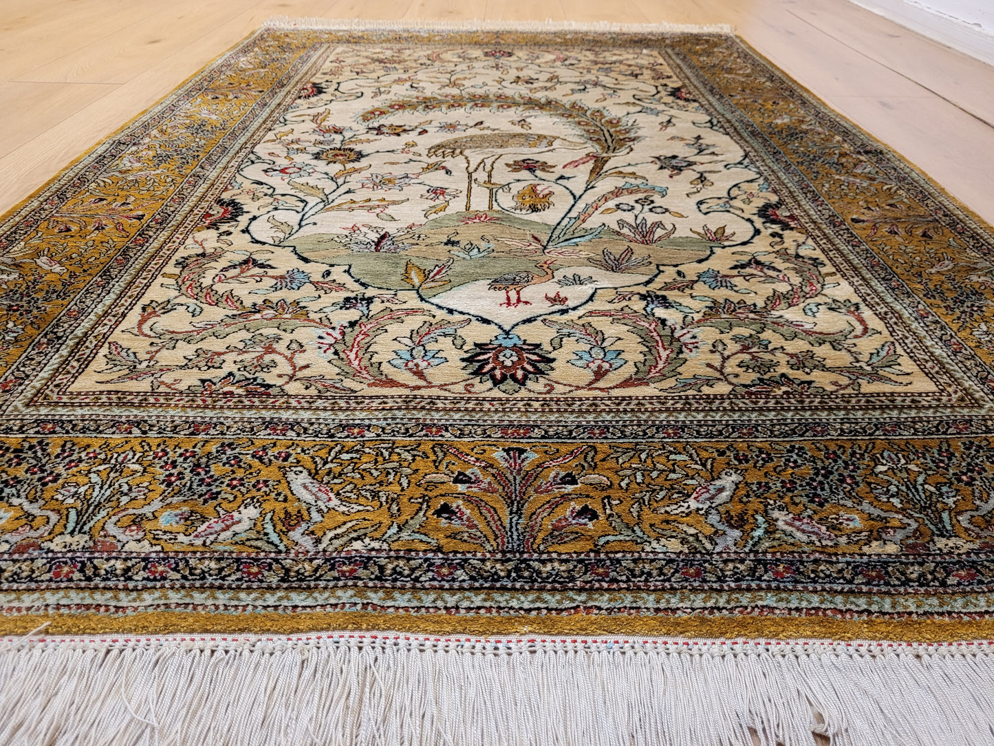 Ghom Seidenteppich Seide auf Seide Vogelmotiv feine Knüpfung