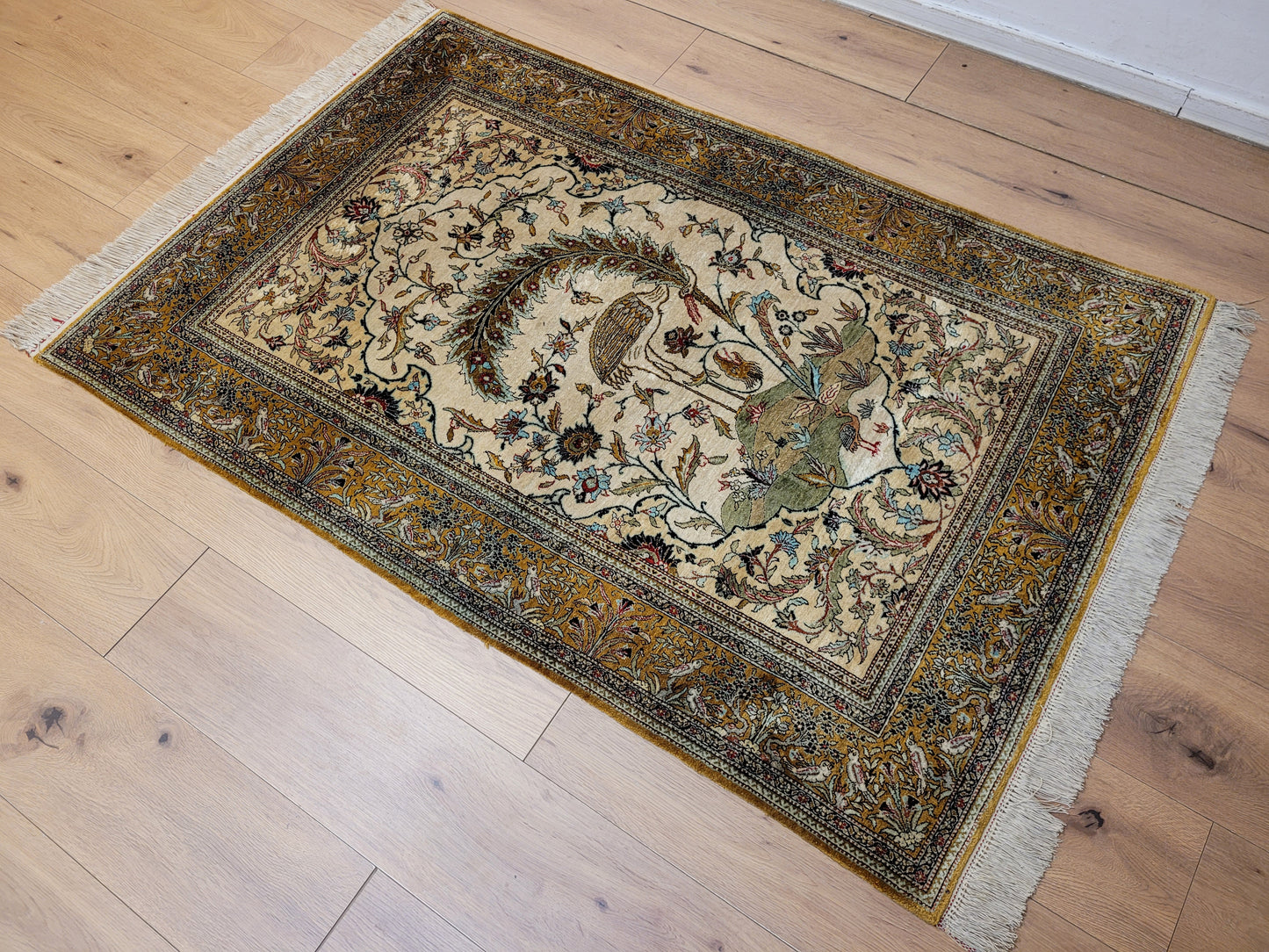 Ghom Seidenteppich Seide auf Seide Vogelmotiv feine Knüpfung