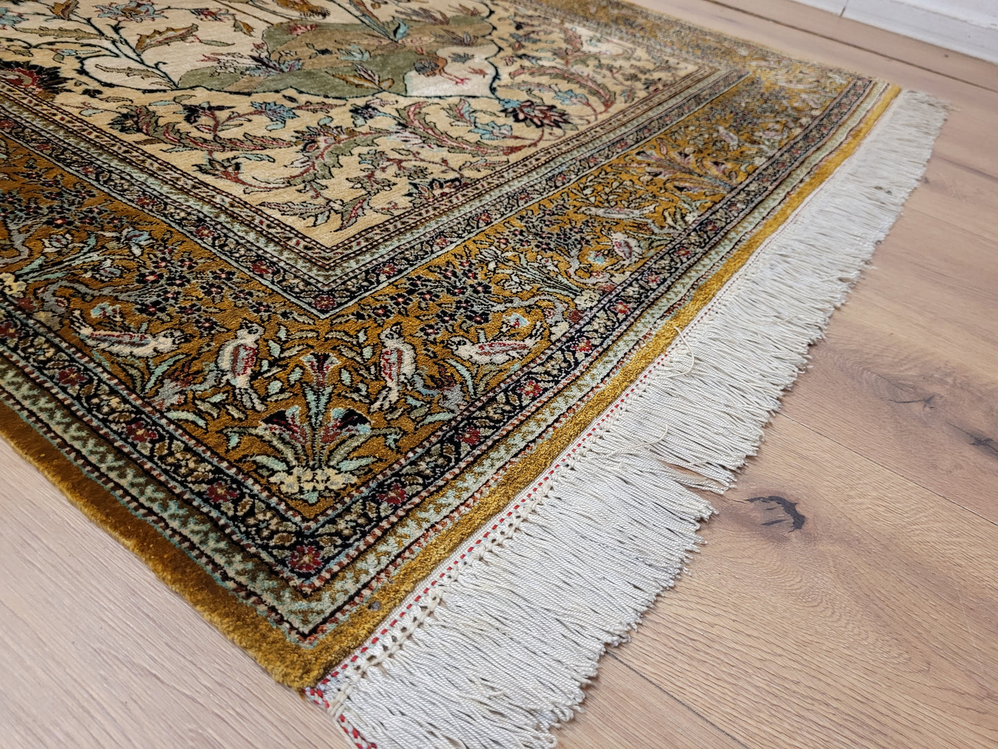 Ghom Seidenteppich Seide auf Seide Vogelmotiv feine Knüpfung