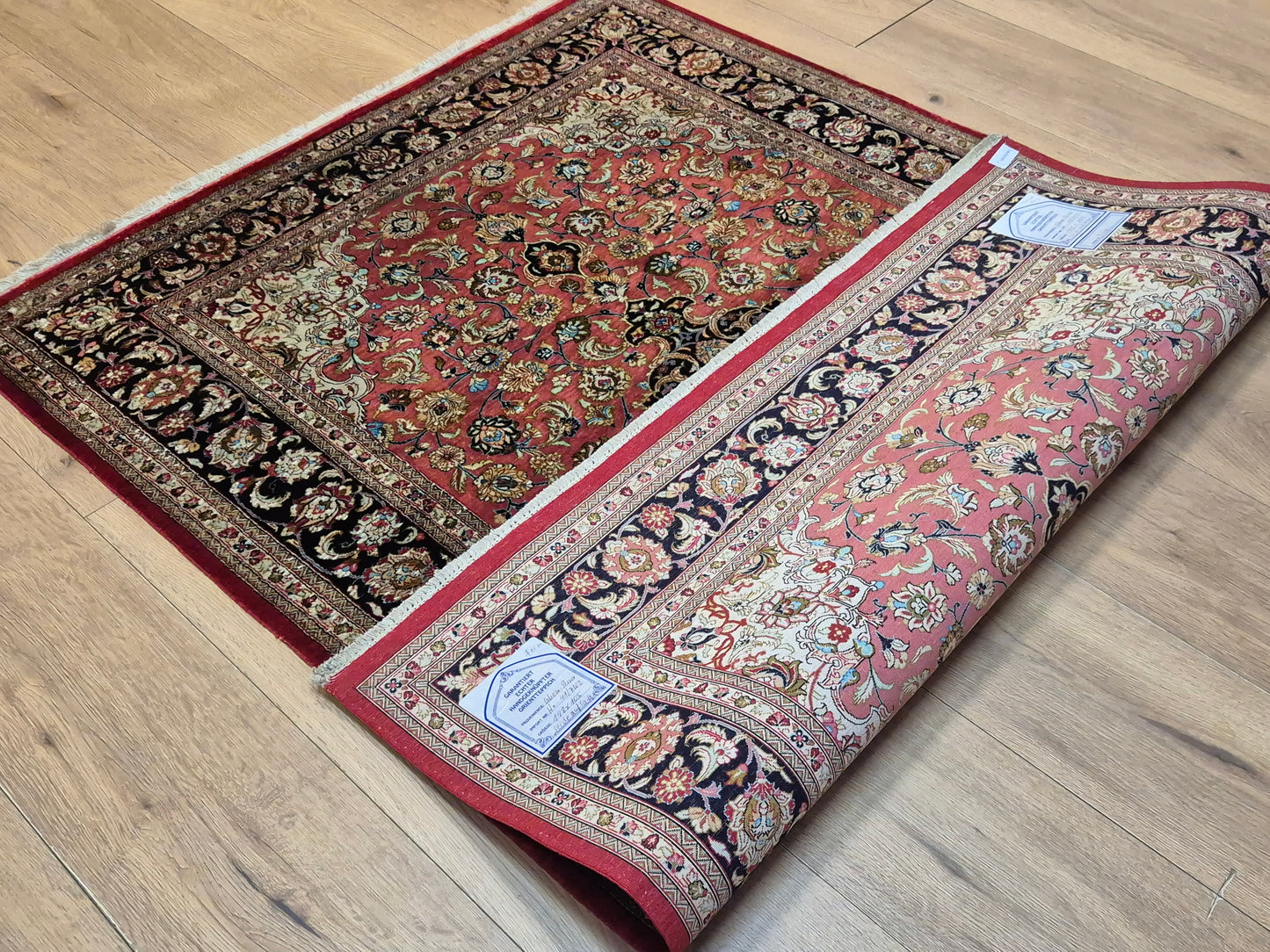 Ghom Teppich Seide auf Seide signiert floral fein