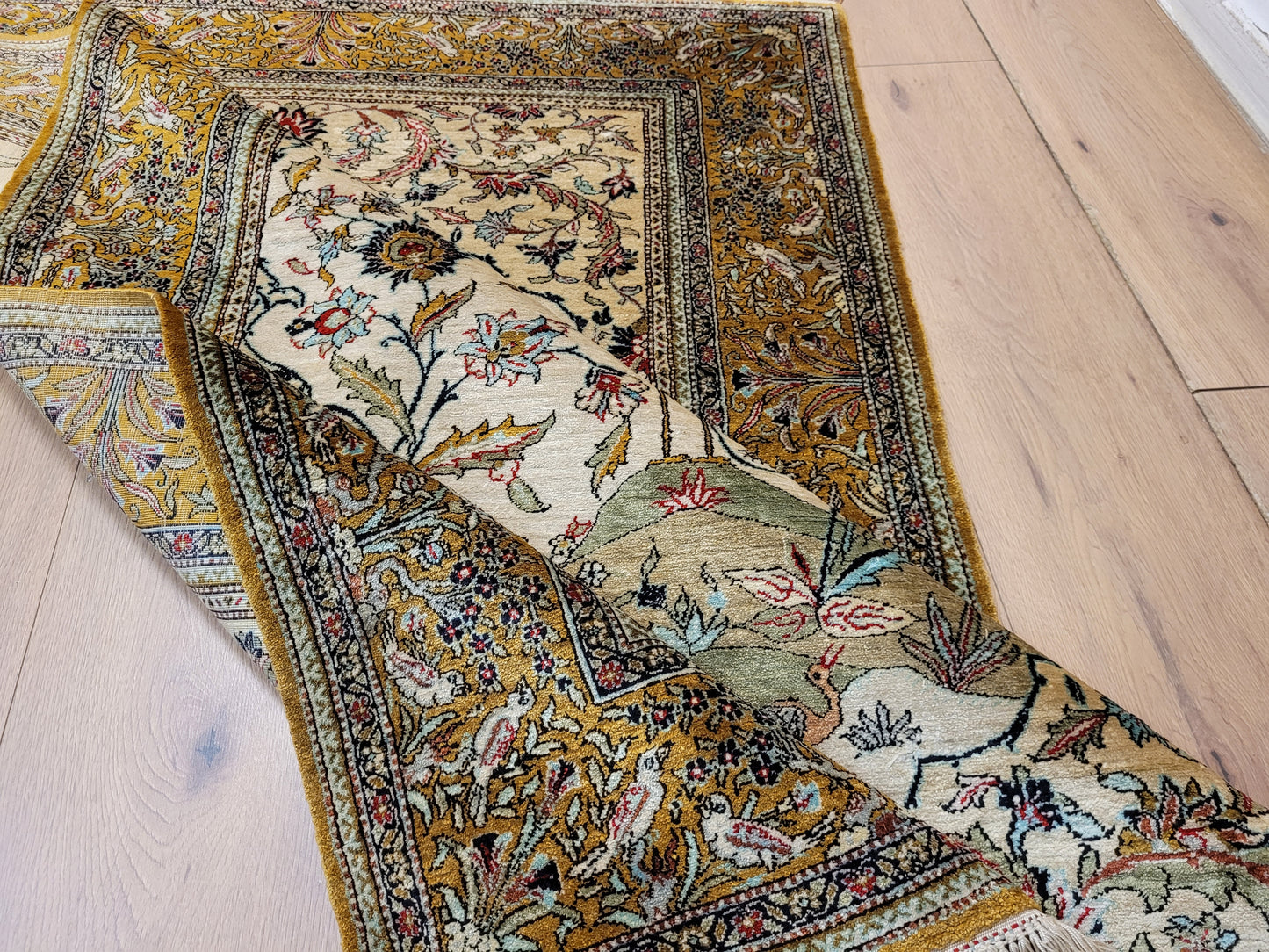 Ghom Seidenteppich Seide auf Seide Vogelmotiv feine Knüpfung