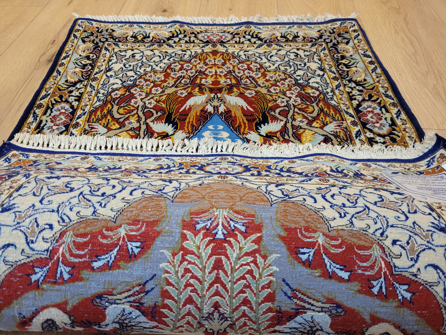 Isfahan Teppich Korkwolle Seide feine Knüpfung Bildmotiv