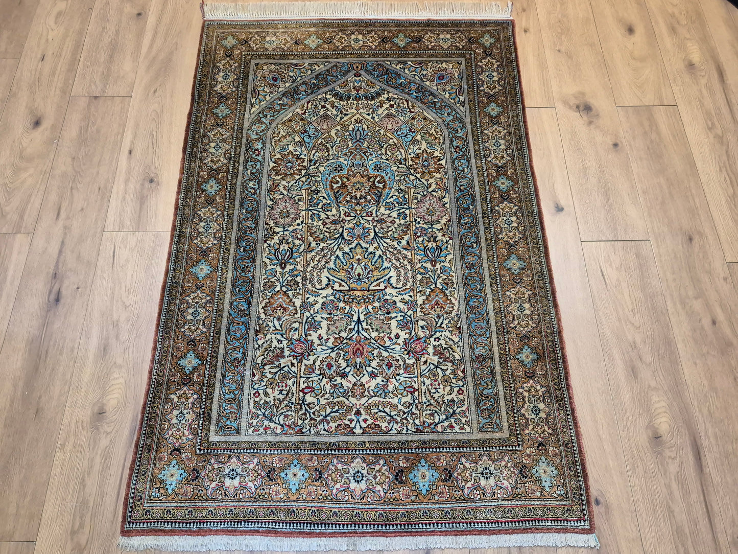 Ghom Teppich Seide auf Seide feine Knüpfung Gebetsteppich