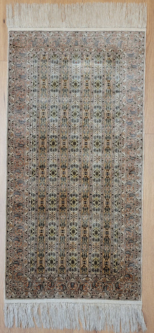 Hereke Teppich Seide auf Seide feine Knüpfung Streifendesign