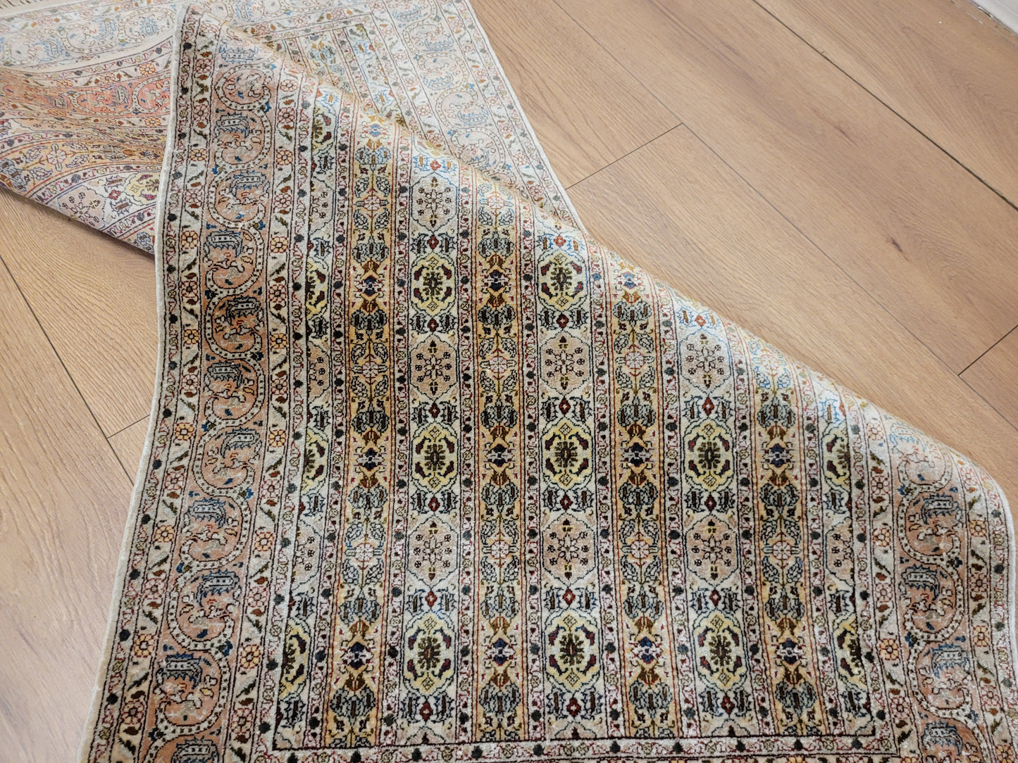 Hereke Teppich Seide auf Seide feine Knüpfung Streifendesign