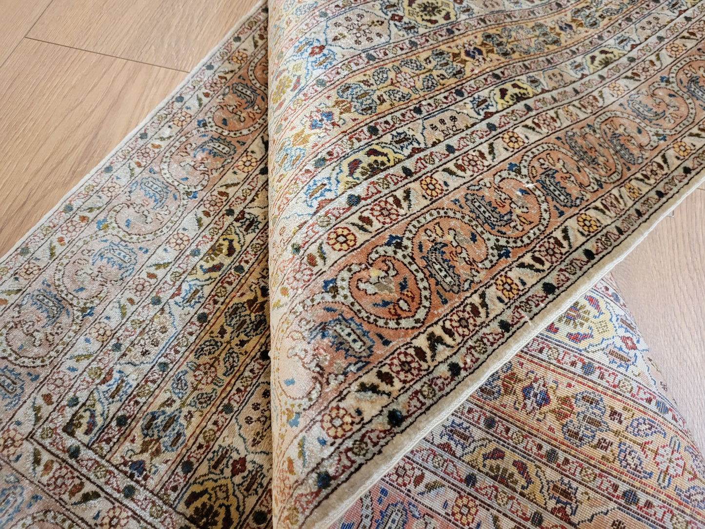 Hereke Teppich Seide auf Seide feine Knüpfung Streifendesign