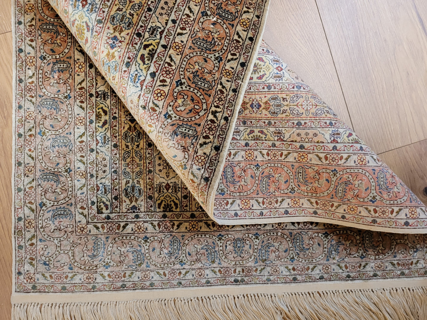 Hereke Teppich Seide auf Seide feine Knüpfung Streifendesign