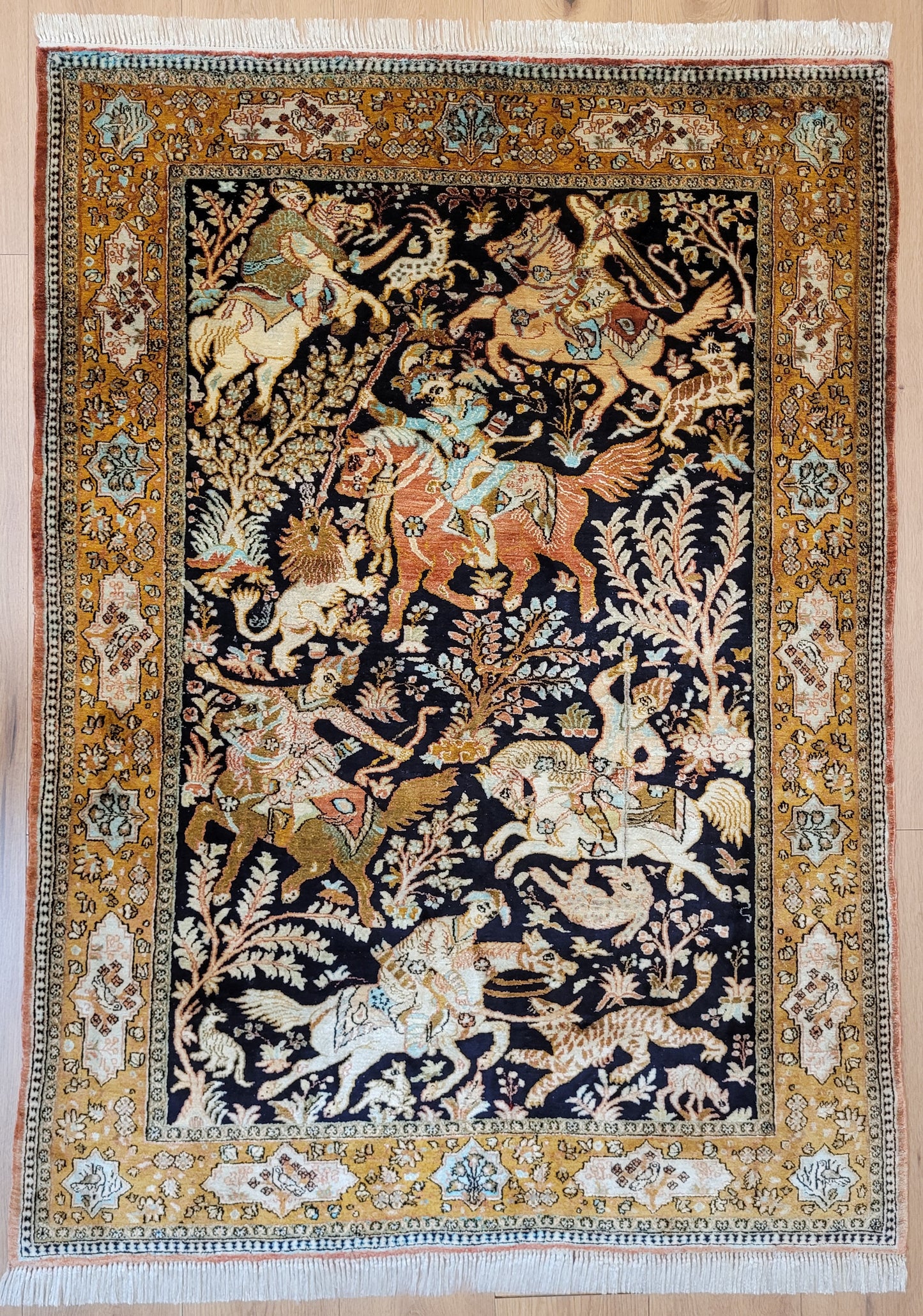 Ghom Seidenteppich Seide feine Knüpfung Jagdszene