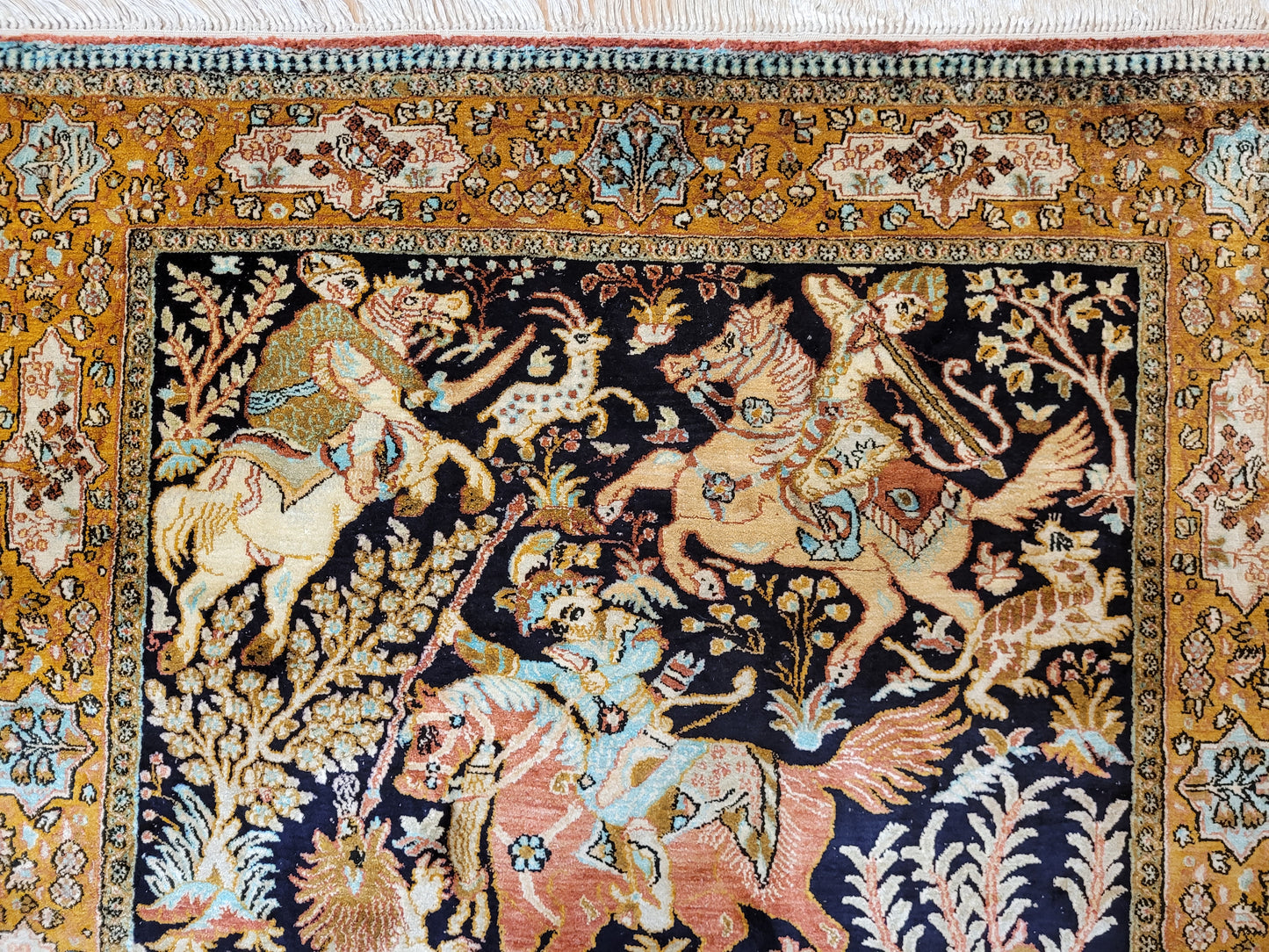 Ghom Seidenteppich Seide feine Knüpfung Jagdszene