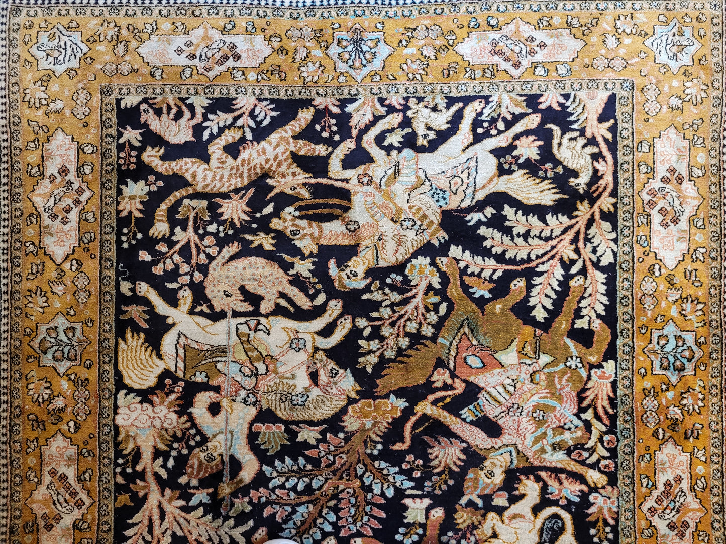 Ghom Seidenteppich Seide feine Knüpfung Jagdszene