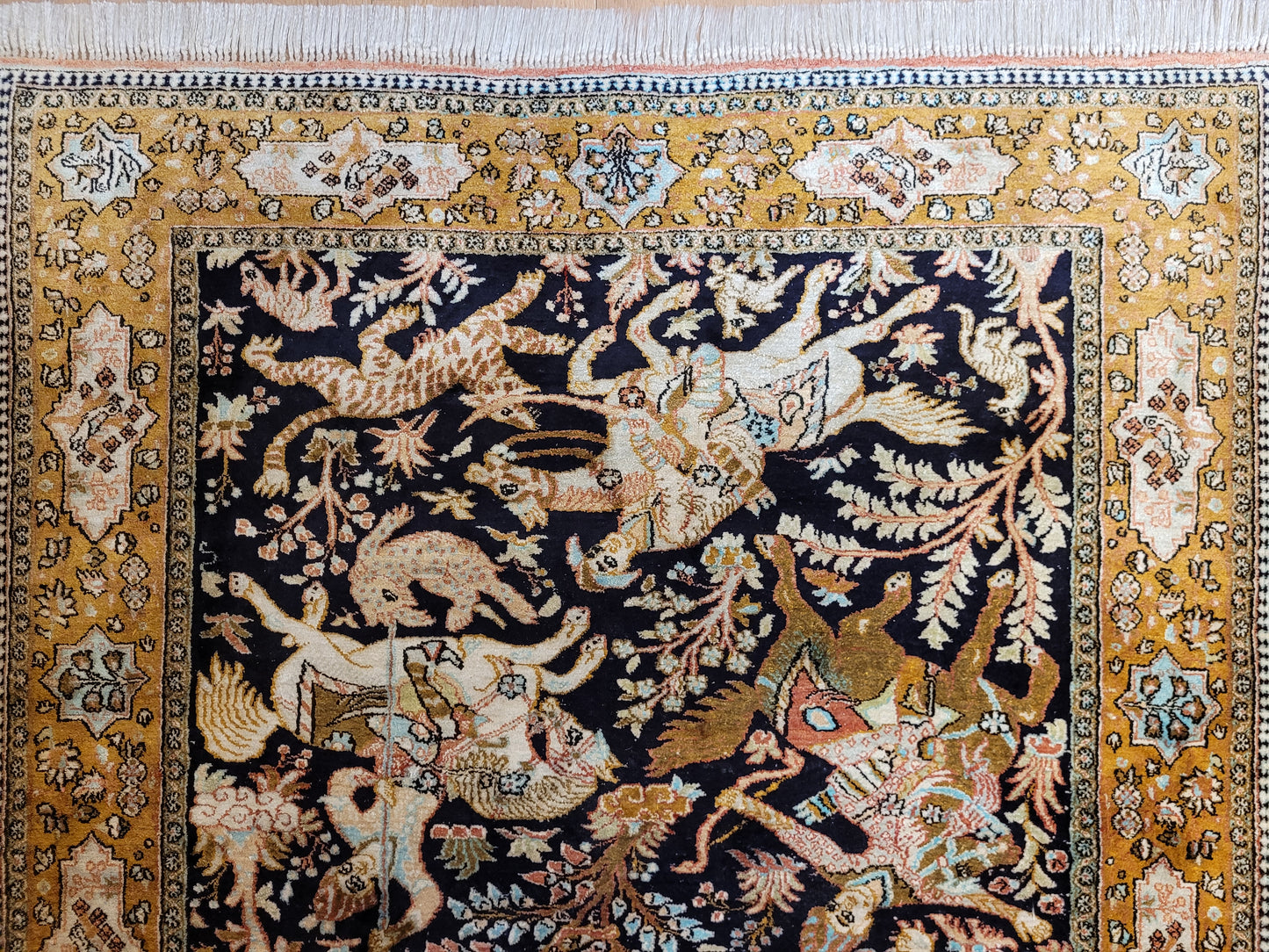 Ghom Seidenteppich Seide feine Knüpfung Jagdszene