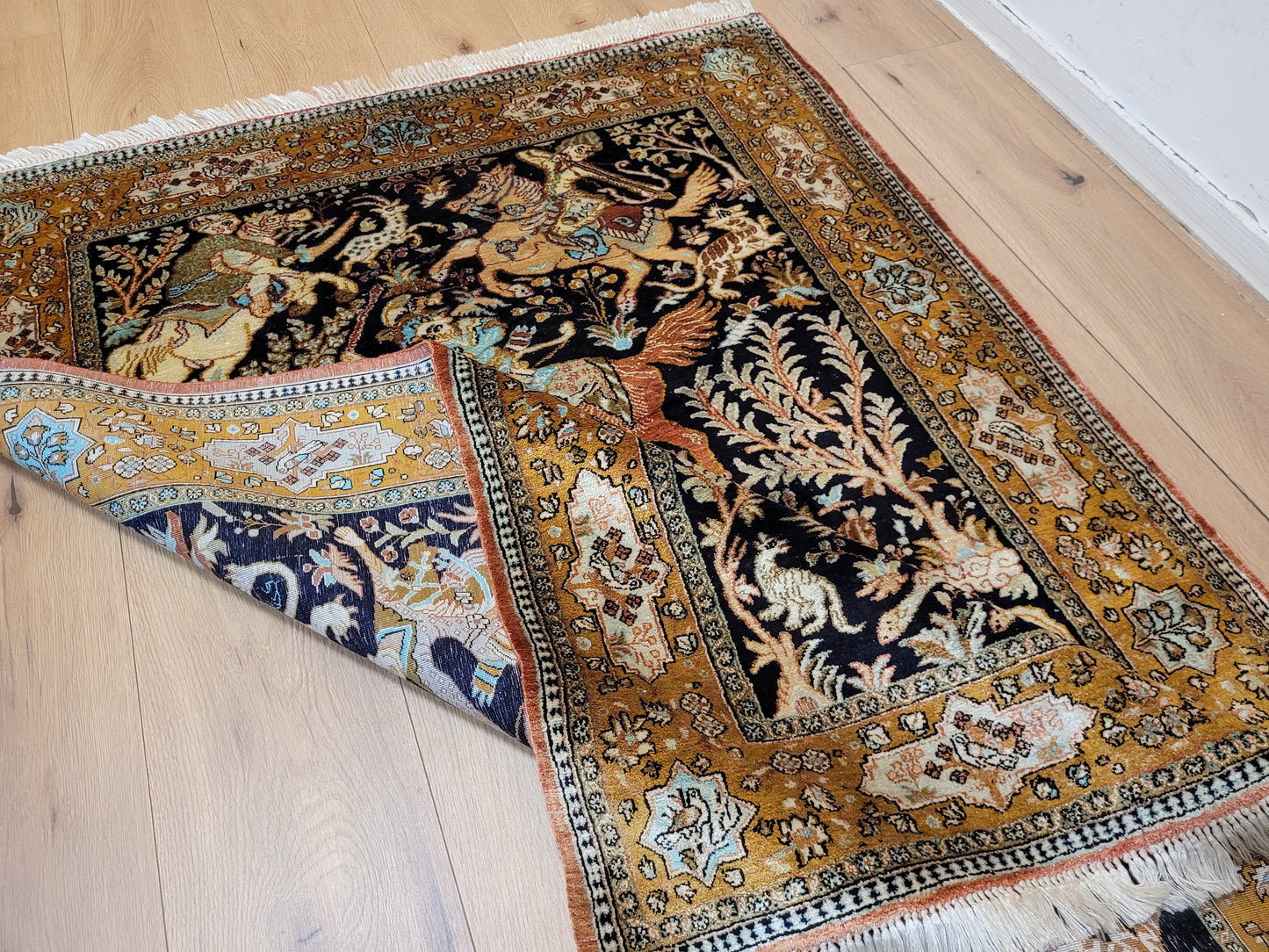 Ghom Seidenteppich Seide feine Knüpfung Jagdszene