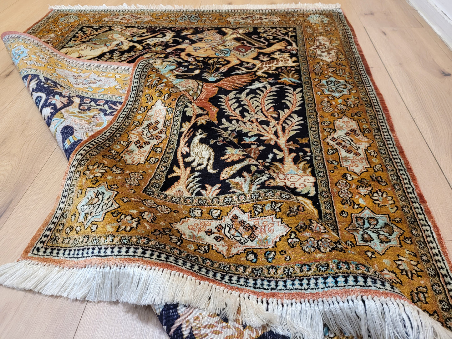 Ghom Seidenteppich Seide feine Knüpfung Jagdszene