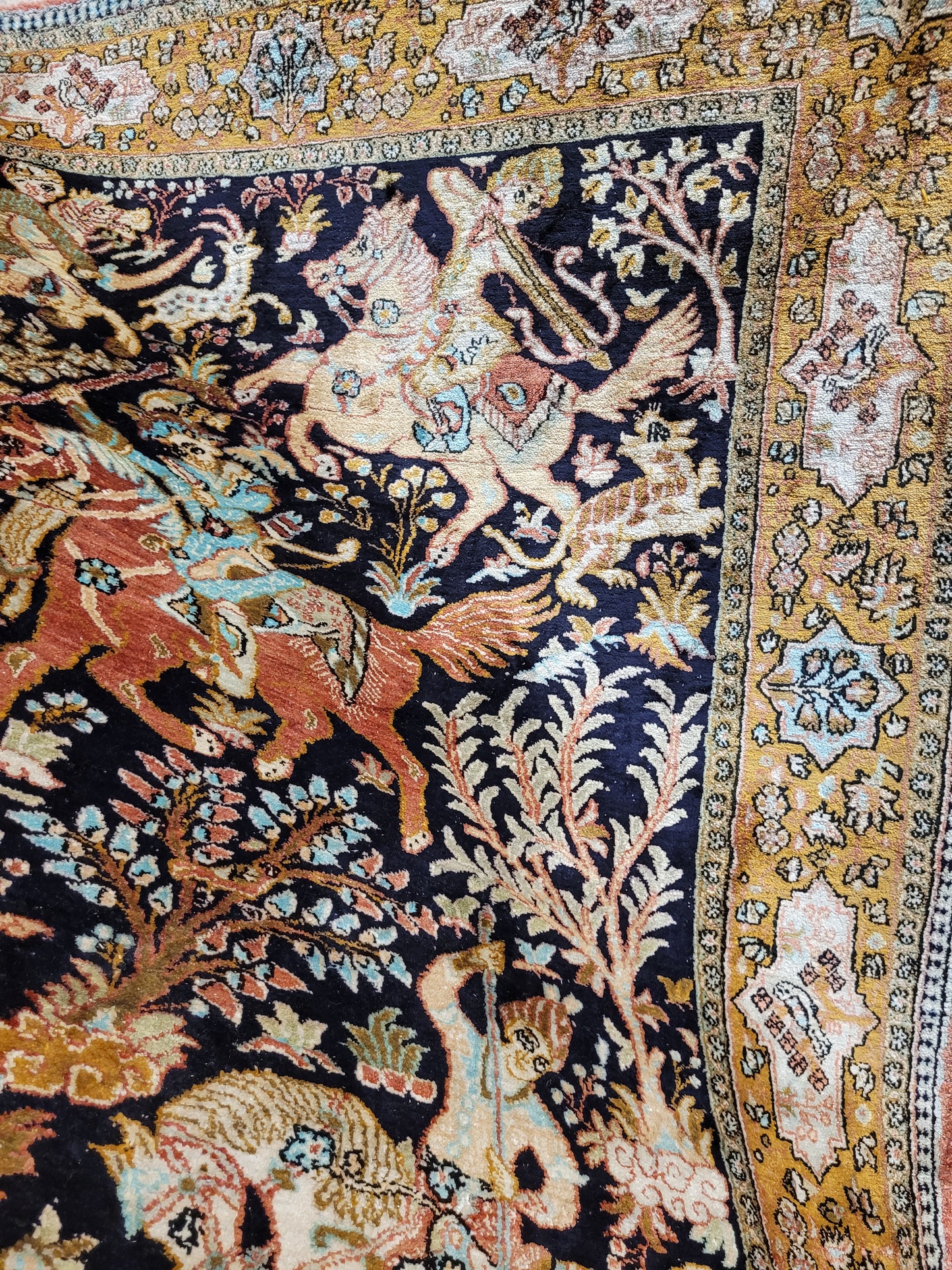 Ghom Seidenteppich Seide feine Knüpfung Jagdszene