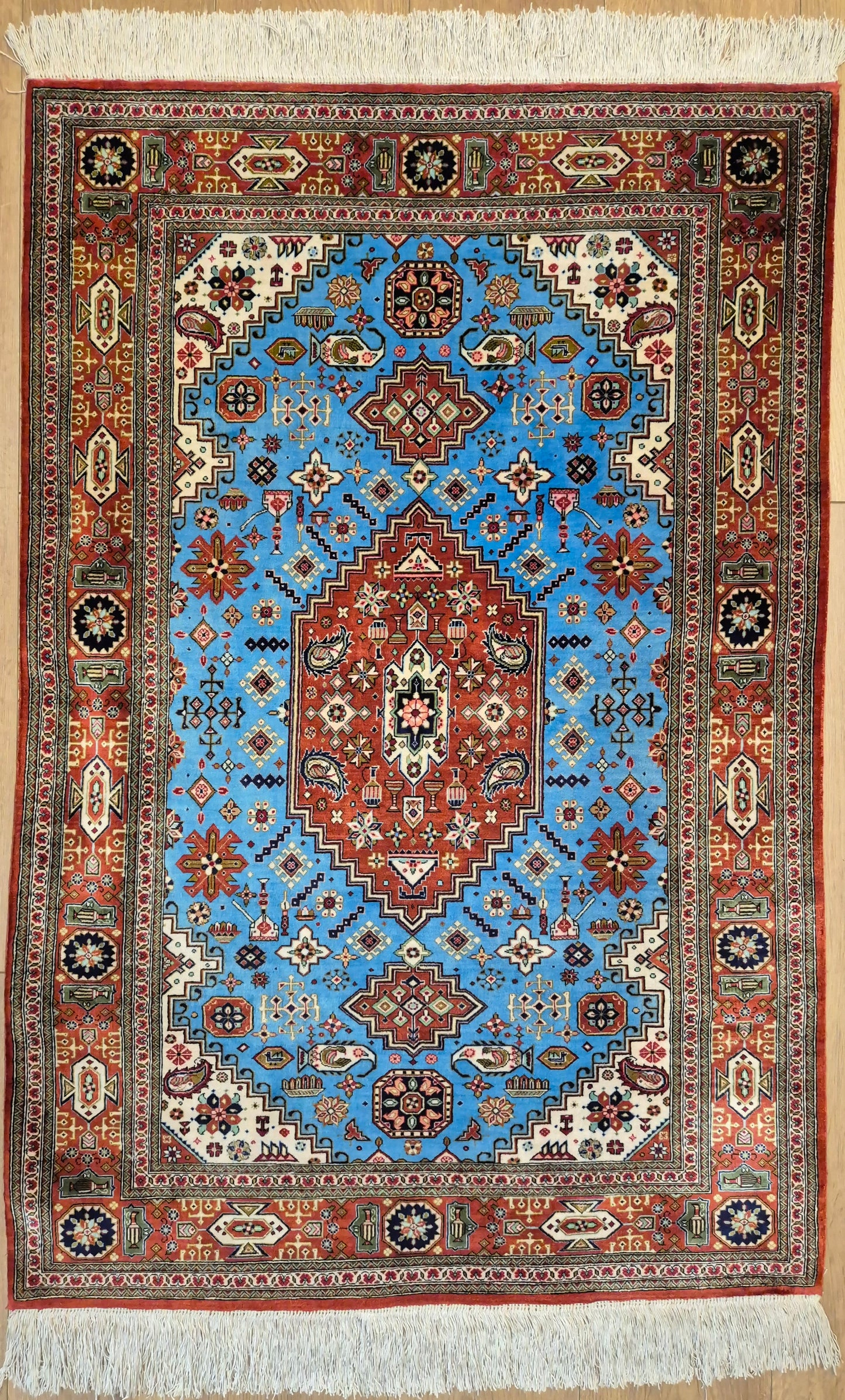 Ghom Teppich Seide auf Seide geometrisches Medaillonmuster