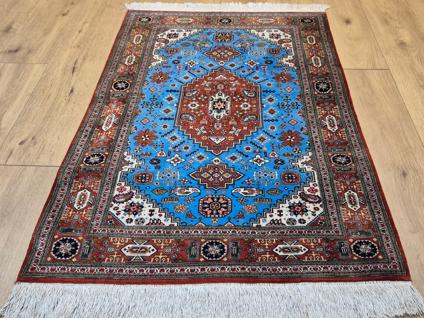 Ghom Teppich Seide auf Seide geometrisches Medaillonmuster