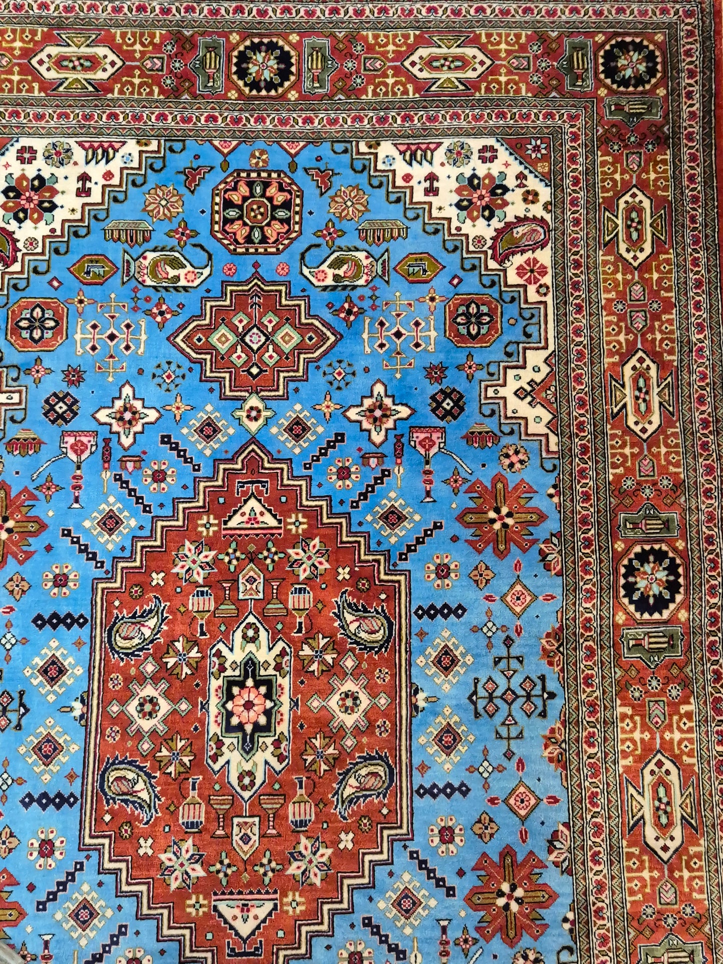 Ghom Teppich Seide auf Seide geometrisches Medaillonmuster