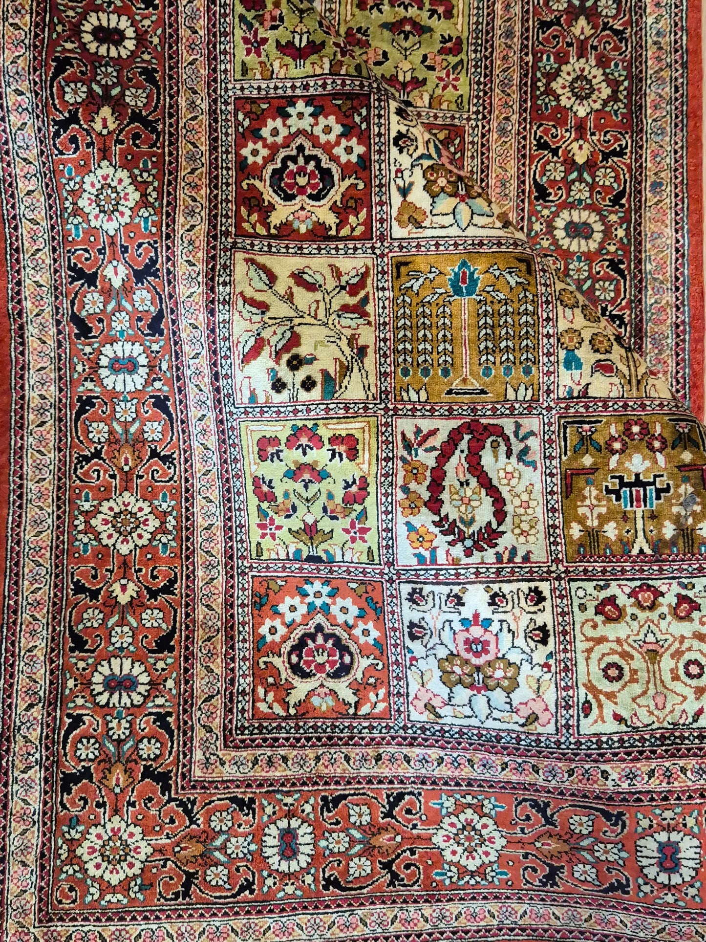 Ghom Teppich Seide auf Seide fein Gartenmuster